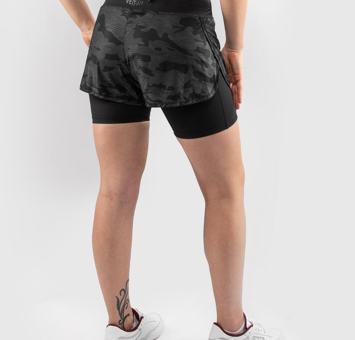 Venum Defender Hybrid Compression Short  - Black/Black 3/6
