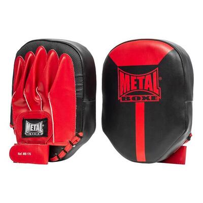 Coppia di zampe di orso. a destra Metal Boxe
