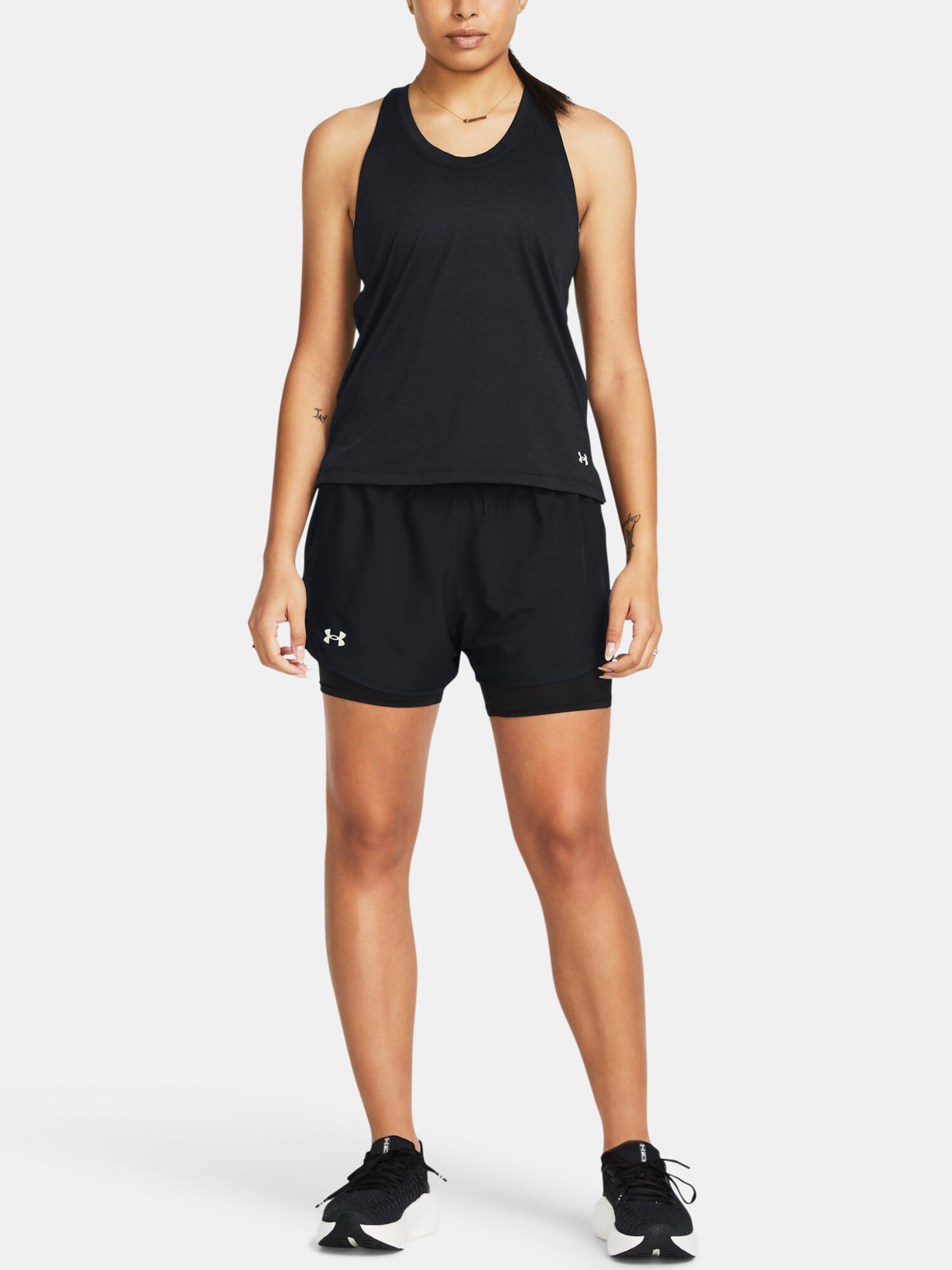 Short Under armour modèle 1382440-001 pour femmes 6/6