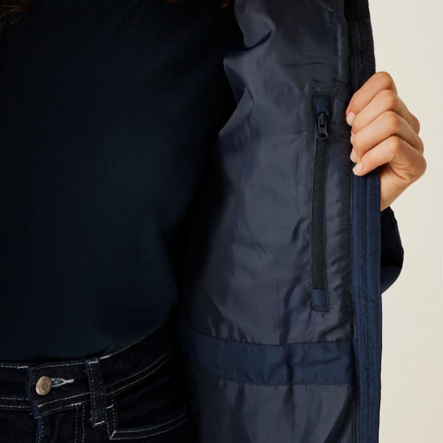Dames pufferjack met capuchon Regatta Winnie Baffle 4/7