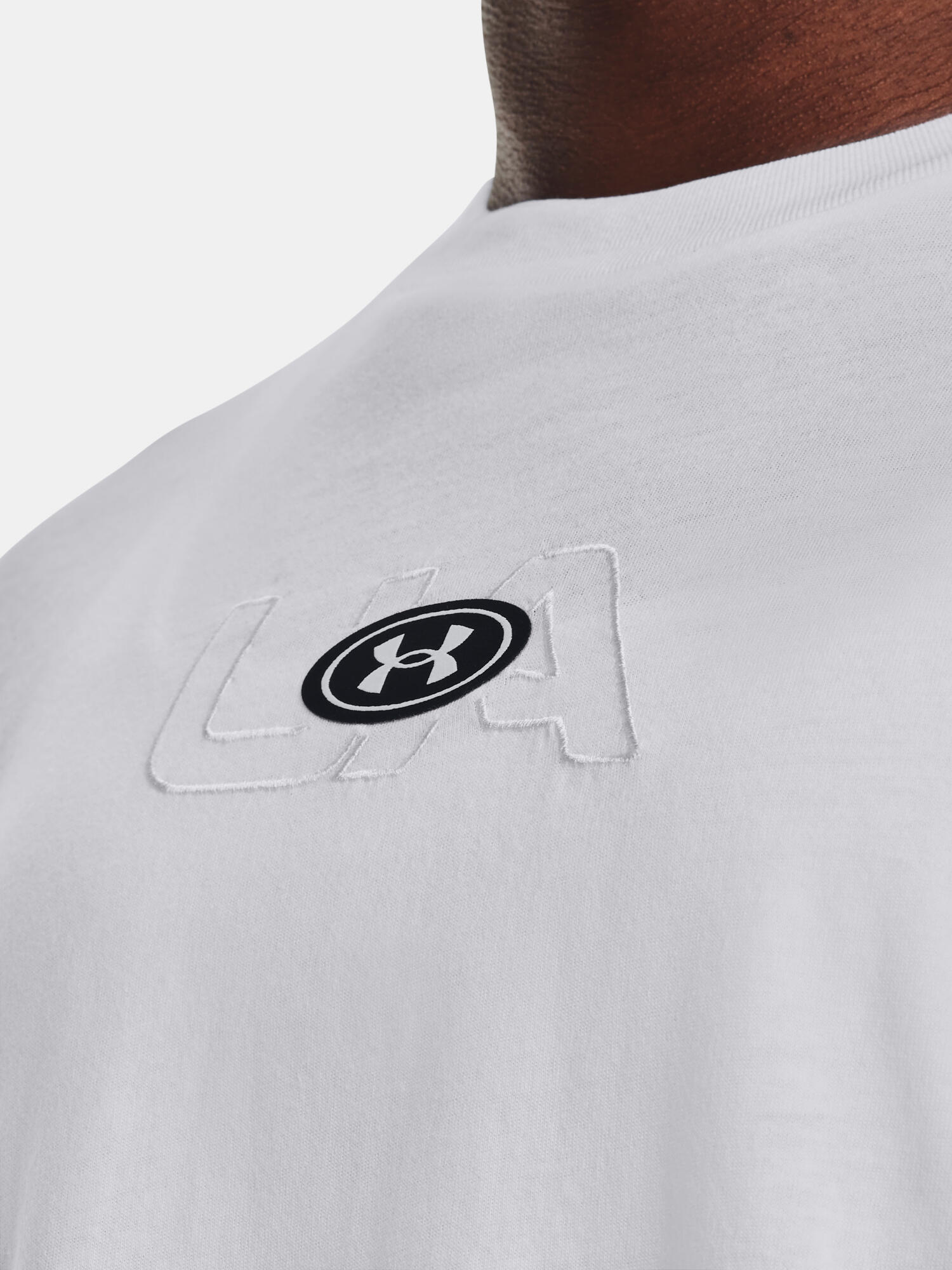 T-shirt Under armour modèle 1376751-100 pour femmes 5/7