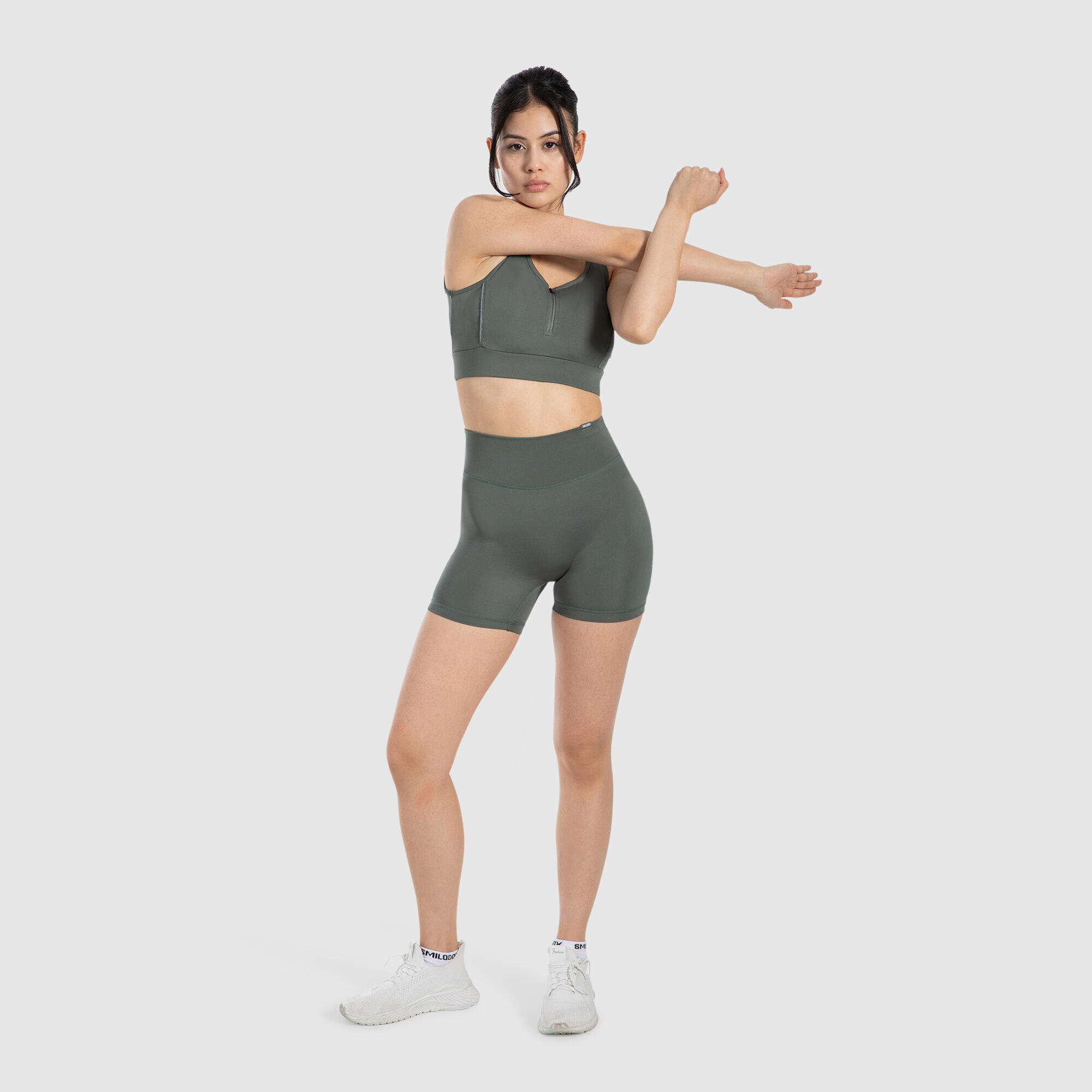 Damen Shorts Lavina Grün 3/5
