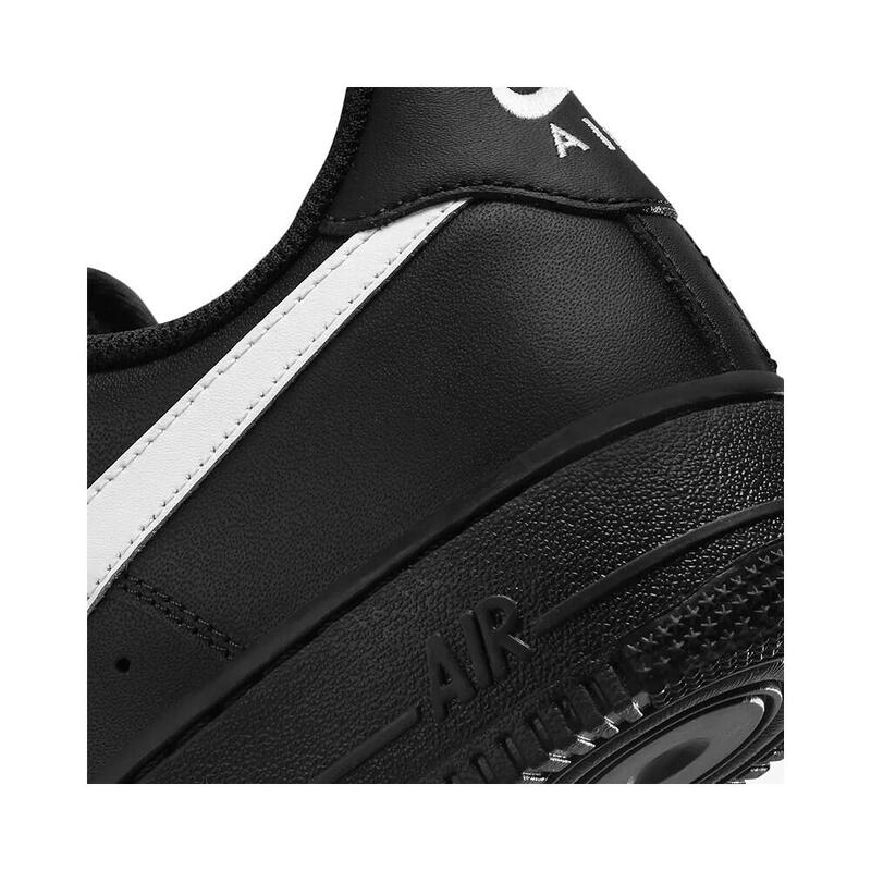 Încălțăminte universale bărbătești Nike Air Force 1 07