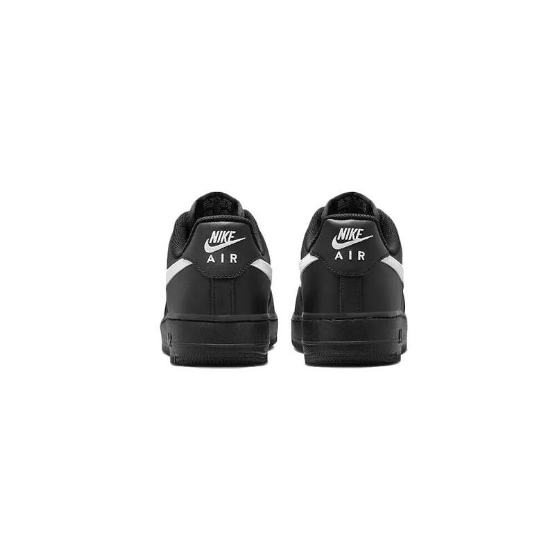 Încălțăminte universale bărbătești Nike Air Force 1 07