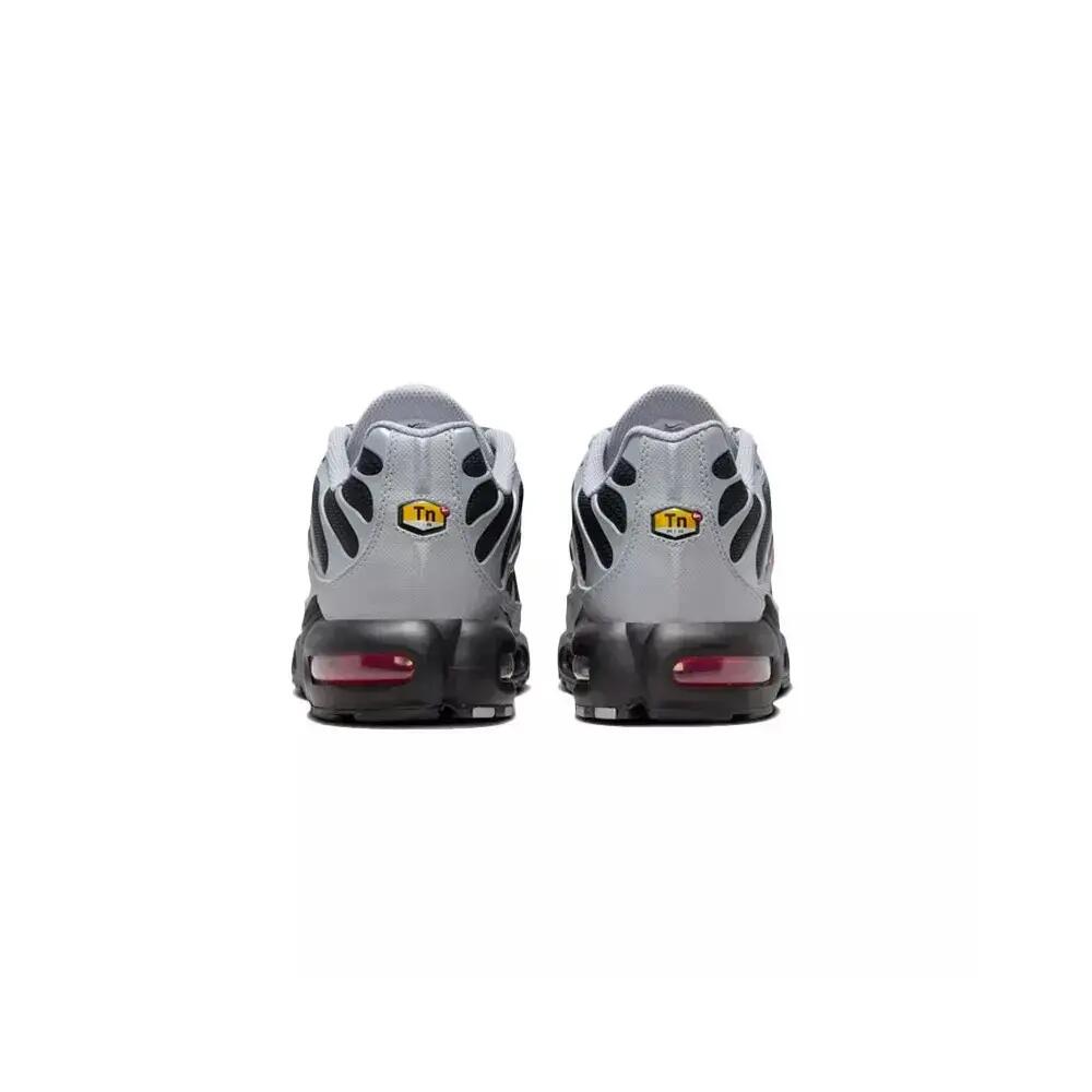 Basket Nike AIR MAX PLUS 6/7