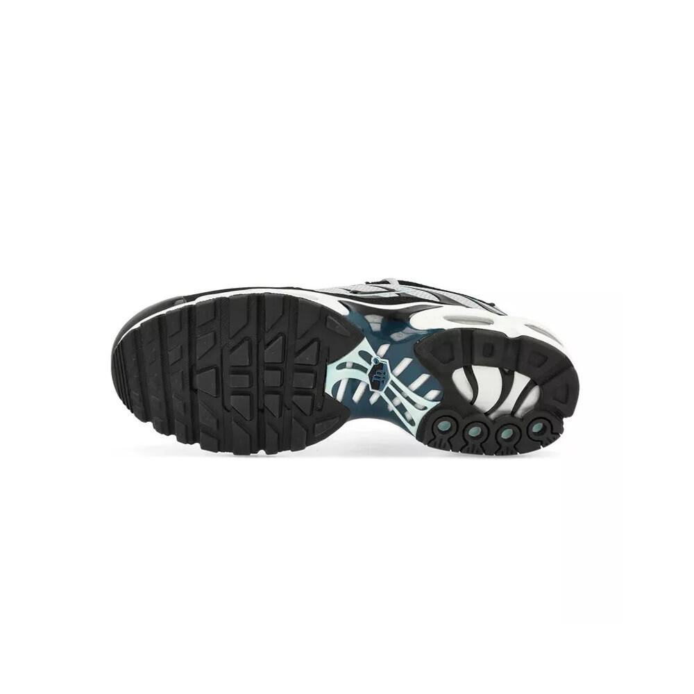 Basket Nike AIR MAX PLUS 6/6