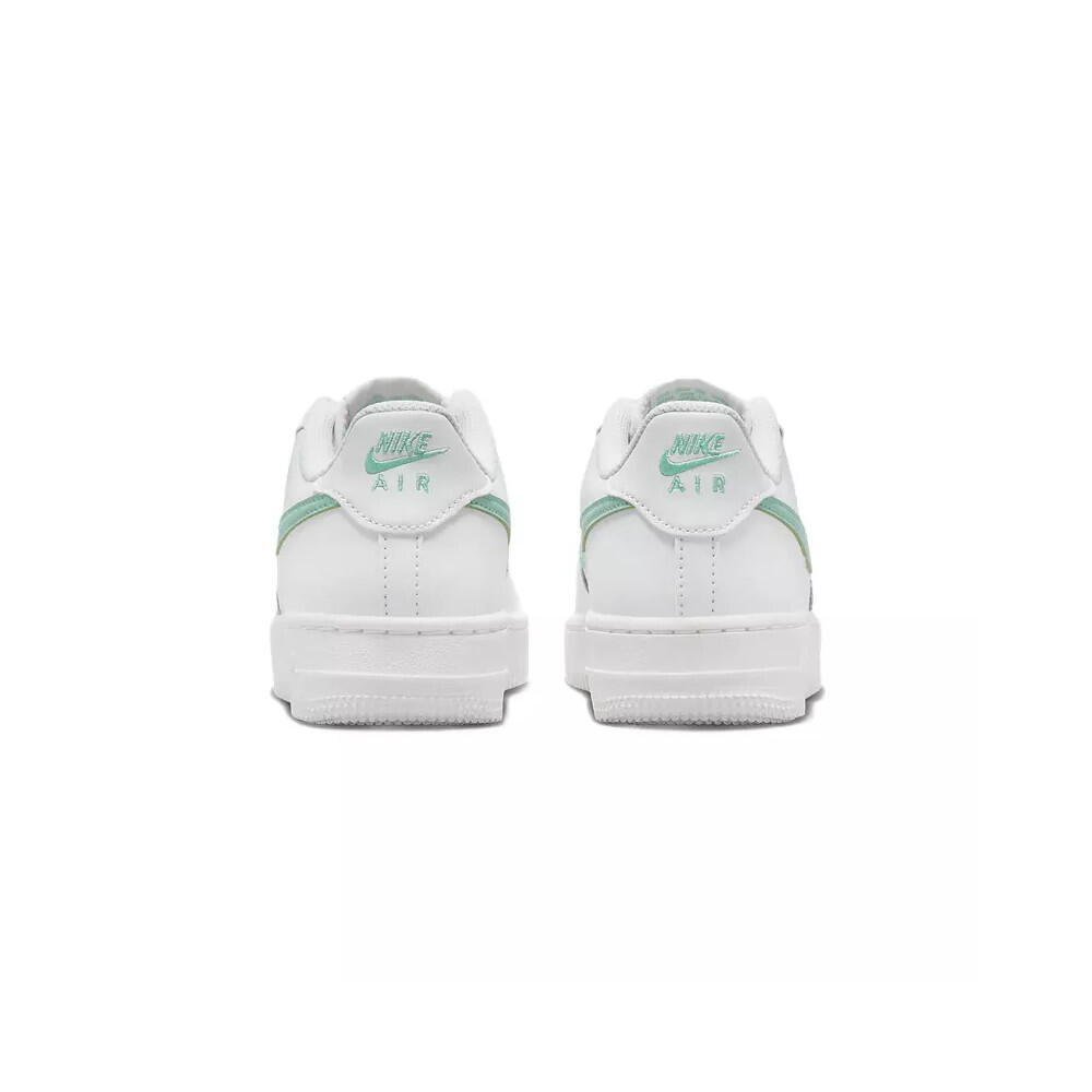 Ténis casual Nike Air Force 1 Low 6/7