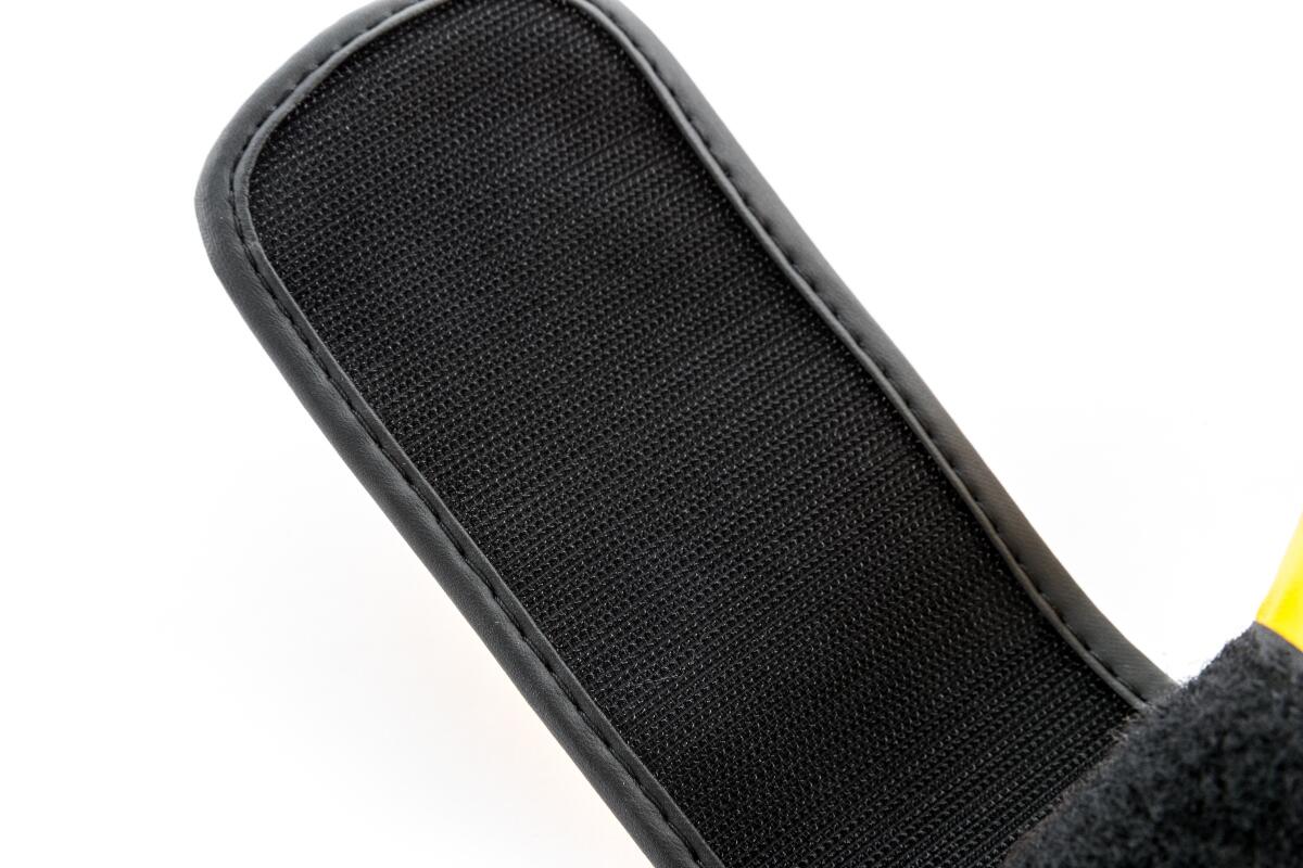 UFC PRO Trainings-Boxhandschuhe – Gelb/Schwarz – 12OZ 6/7