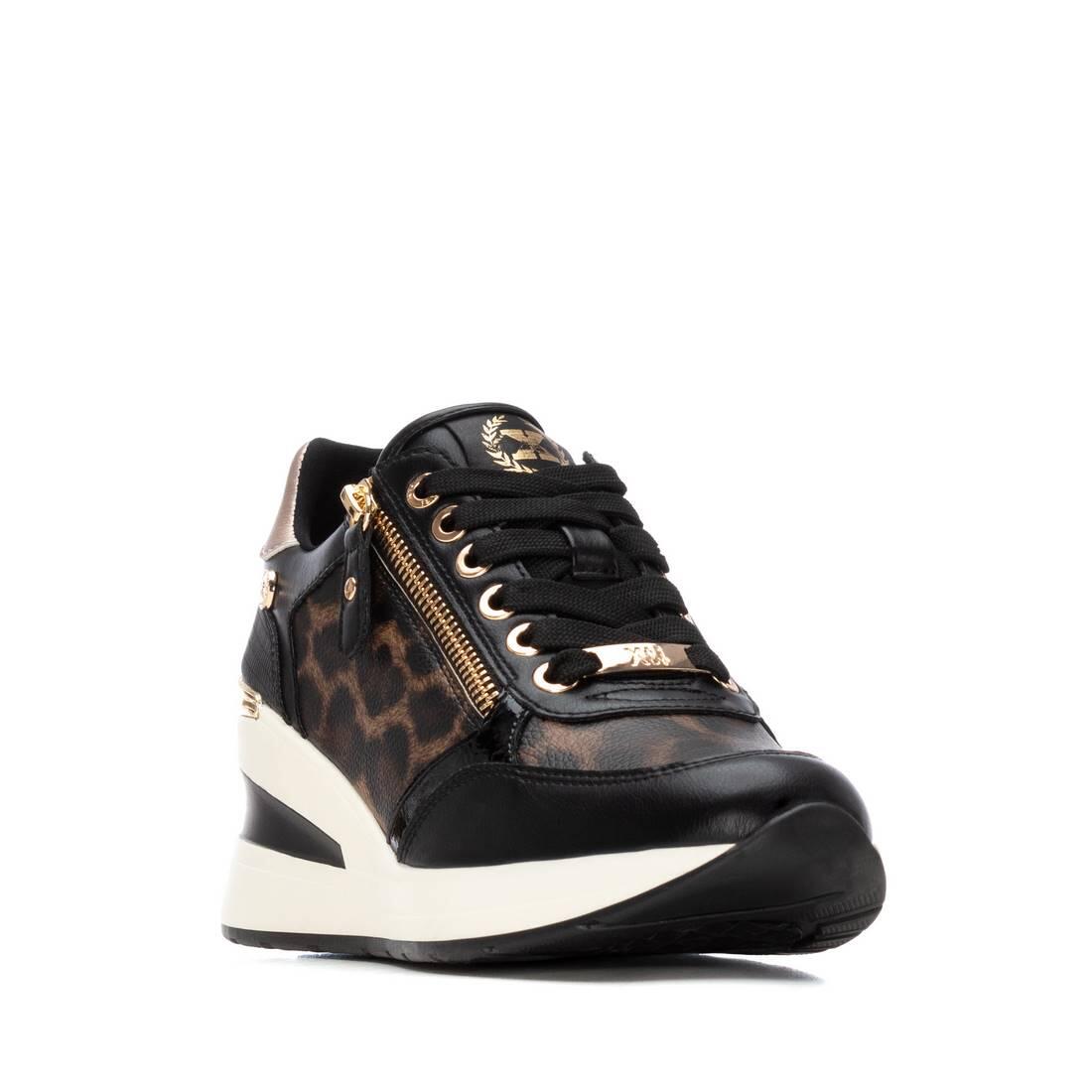 Chaussure de randonnée Baskets Femme Xti 144378 Noi 3/5