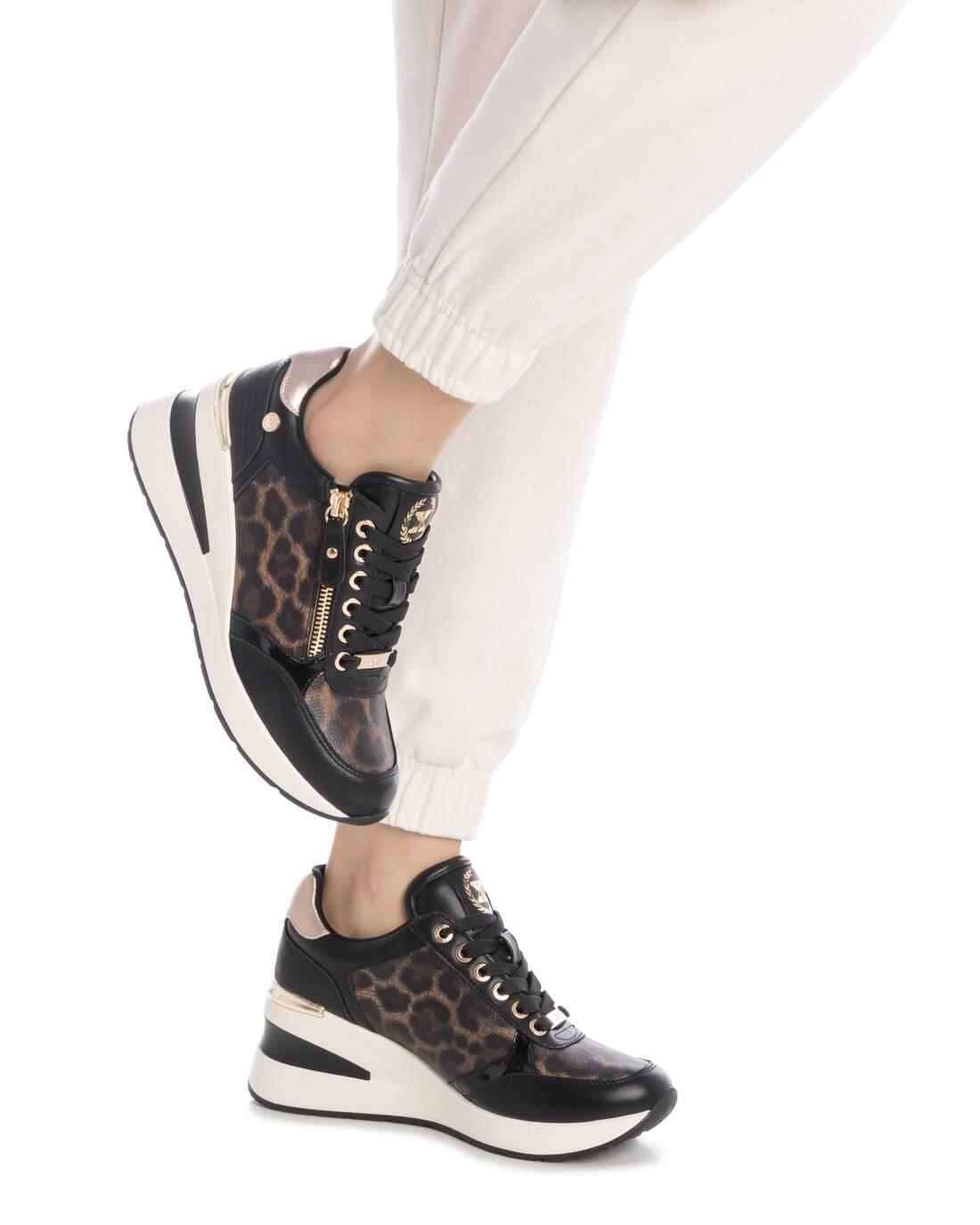 Chaussure de randonnée Baskets Femme Xti 144378 Noi 2/5