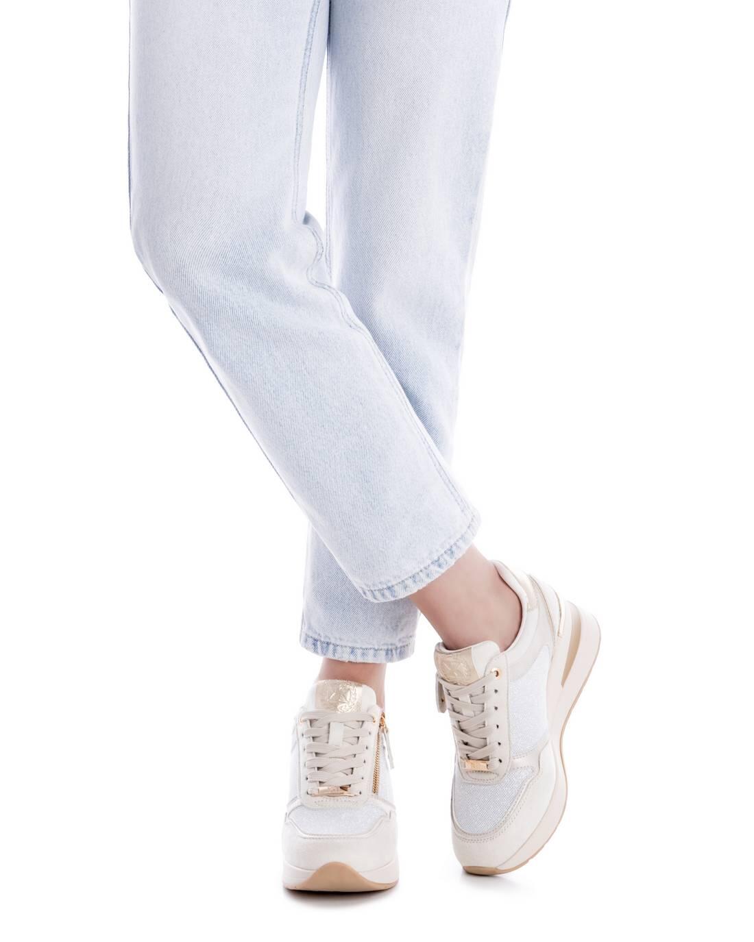 Zapatilla De Mujer Xti 144379 Beige 2/5