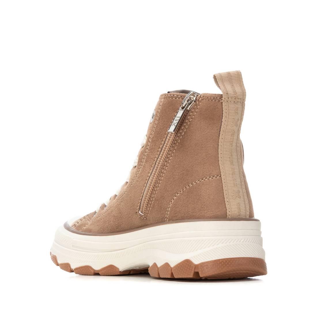 Zapatilla De Niña Xti 151321 Taupe 3/4