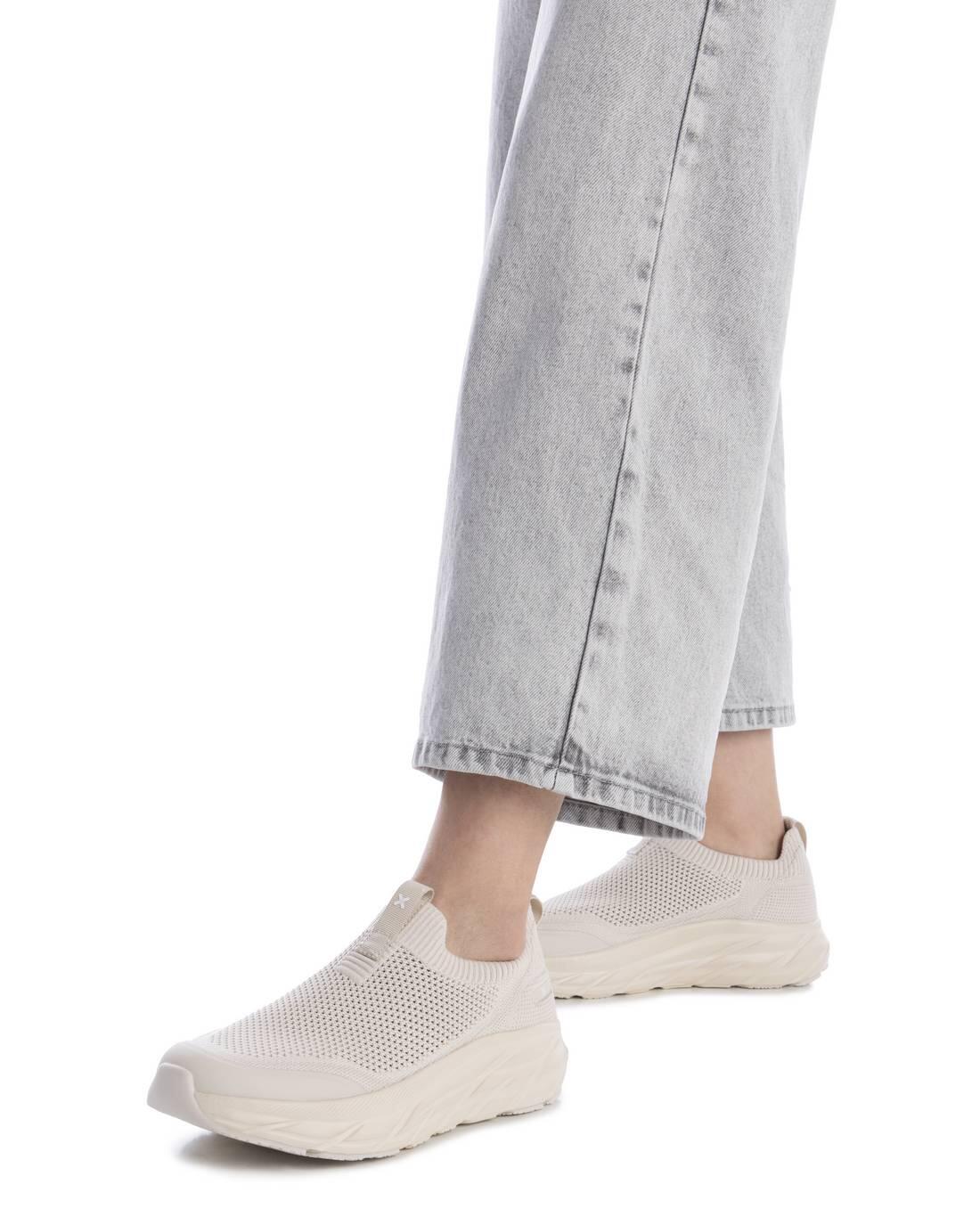 Baskets Xti modèle 147-14436002 pour femmes 2/6