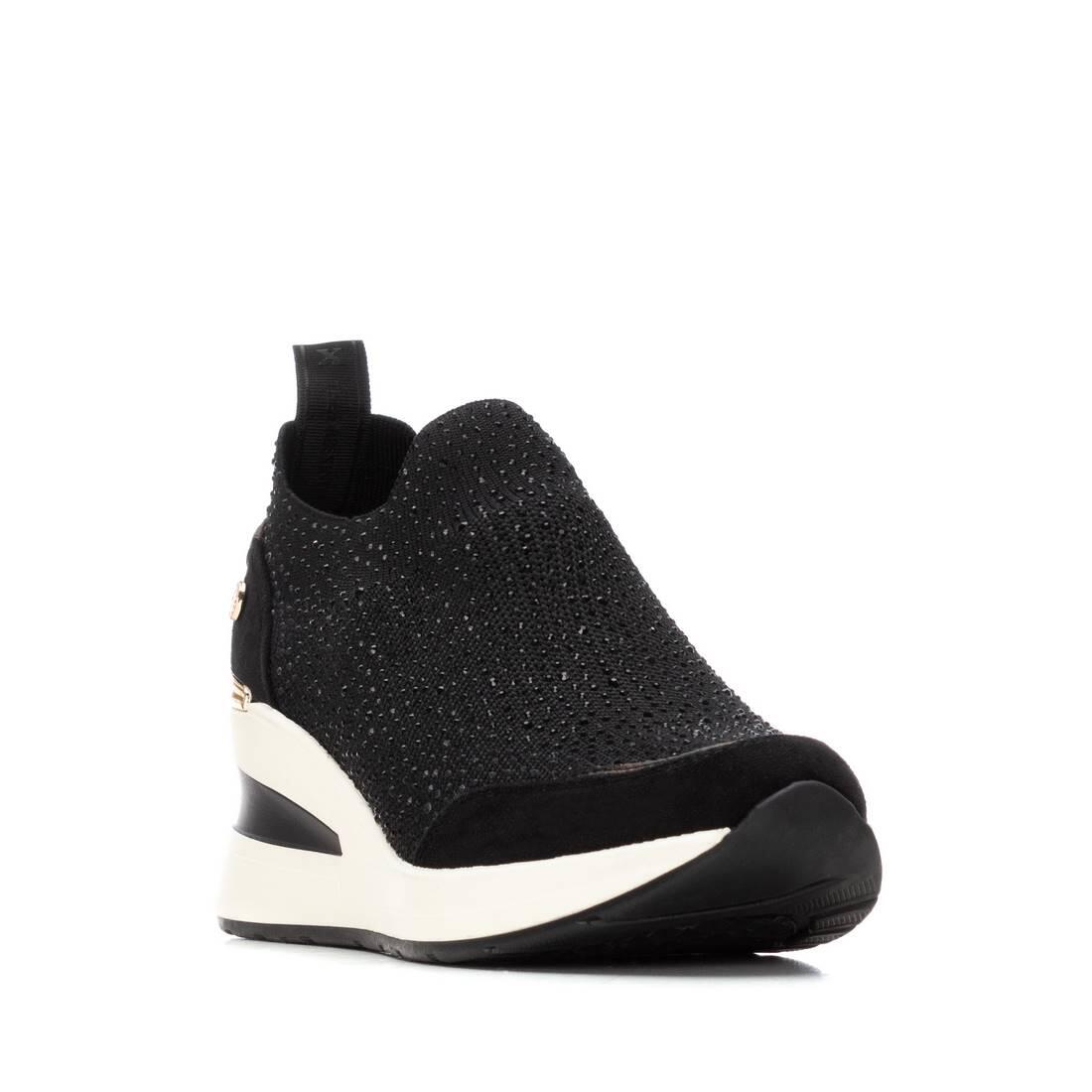Zapatilla De Mujer Xti 144385 Negro 3/5