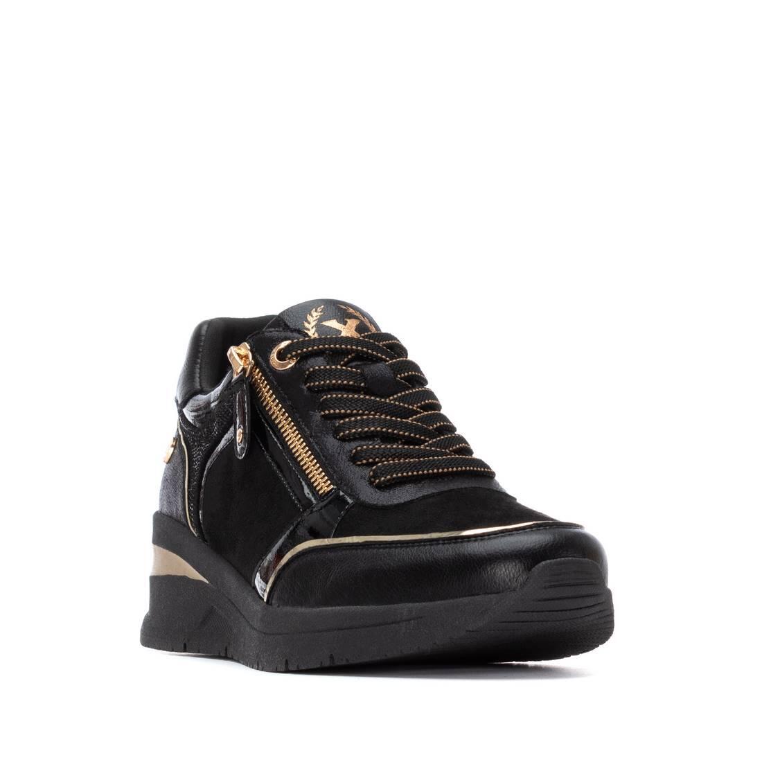 Zapatilla De Mujer Xti 144223 Negro 2/4