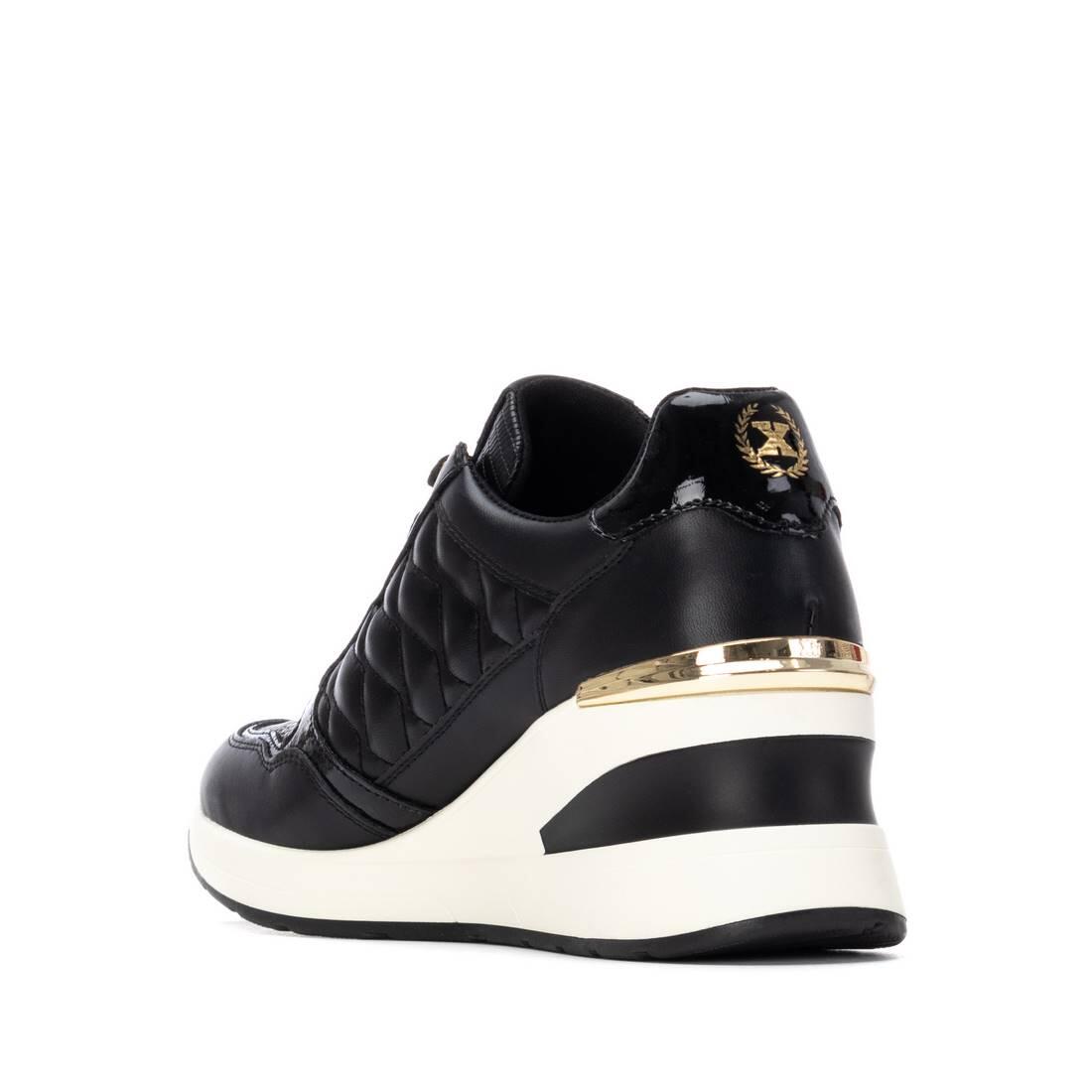 Baskets Xti modèle 147-14438002 pour femmes 4/5