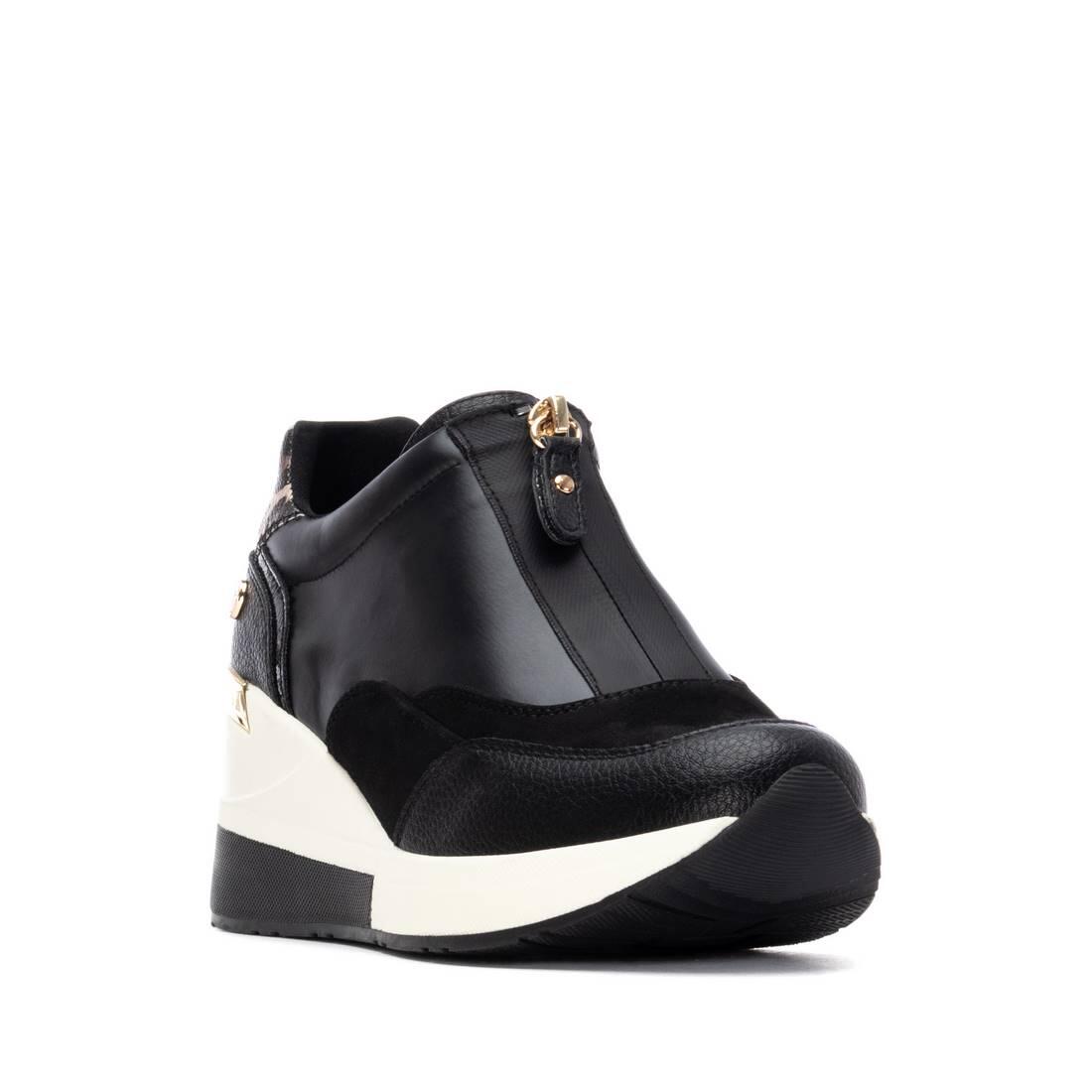 Zapatilla De Mujer Xti 144655 Negro 2/4