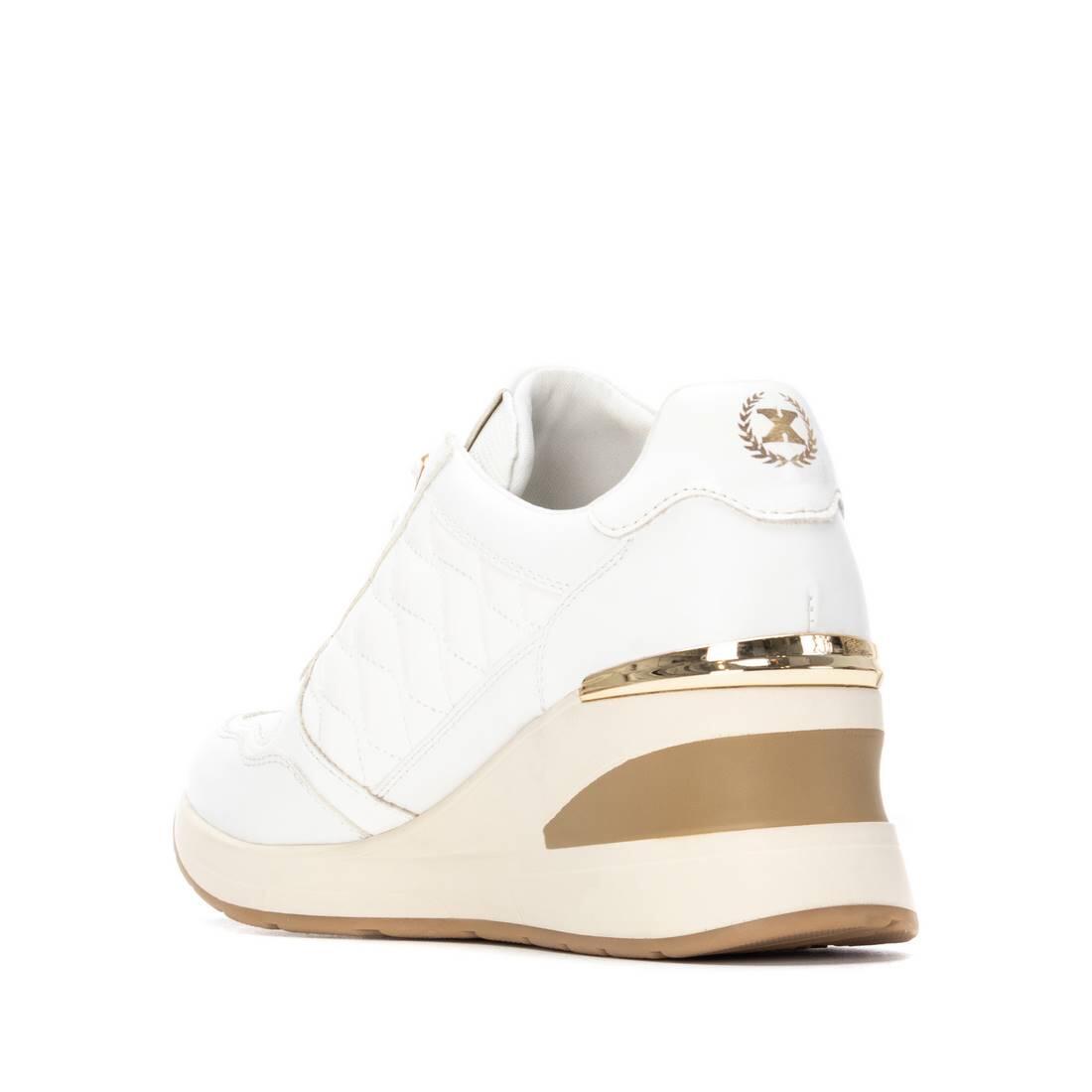 Baskets Xti modèle 144380222 pour femmes 3/5