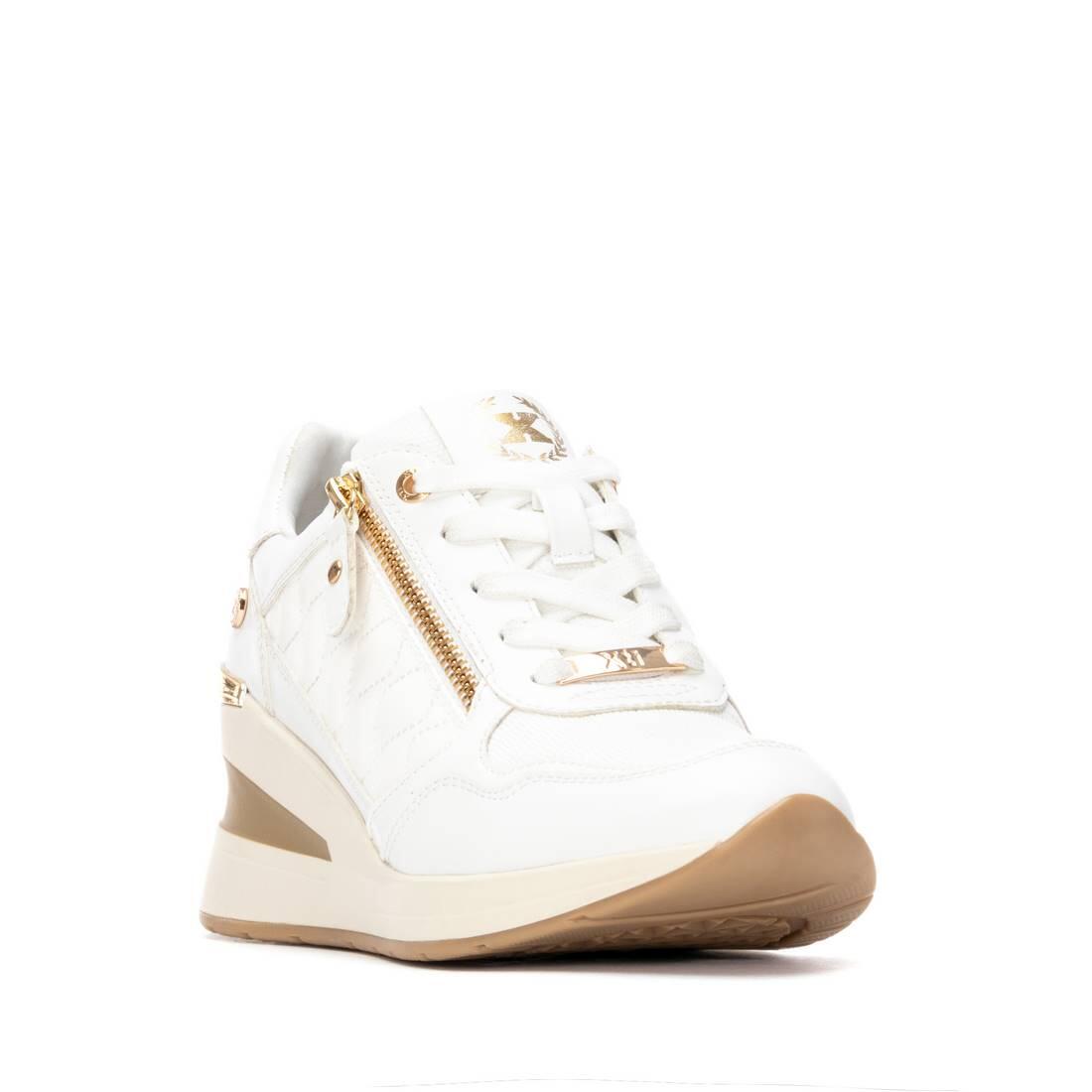 Baskets Xti modèle 144380222 pour femmes 2/5
