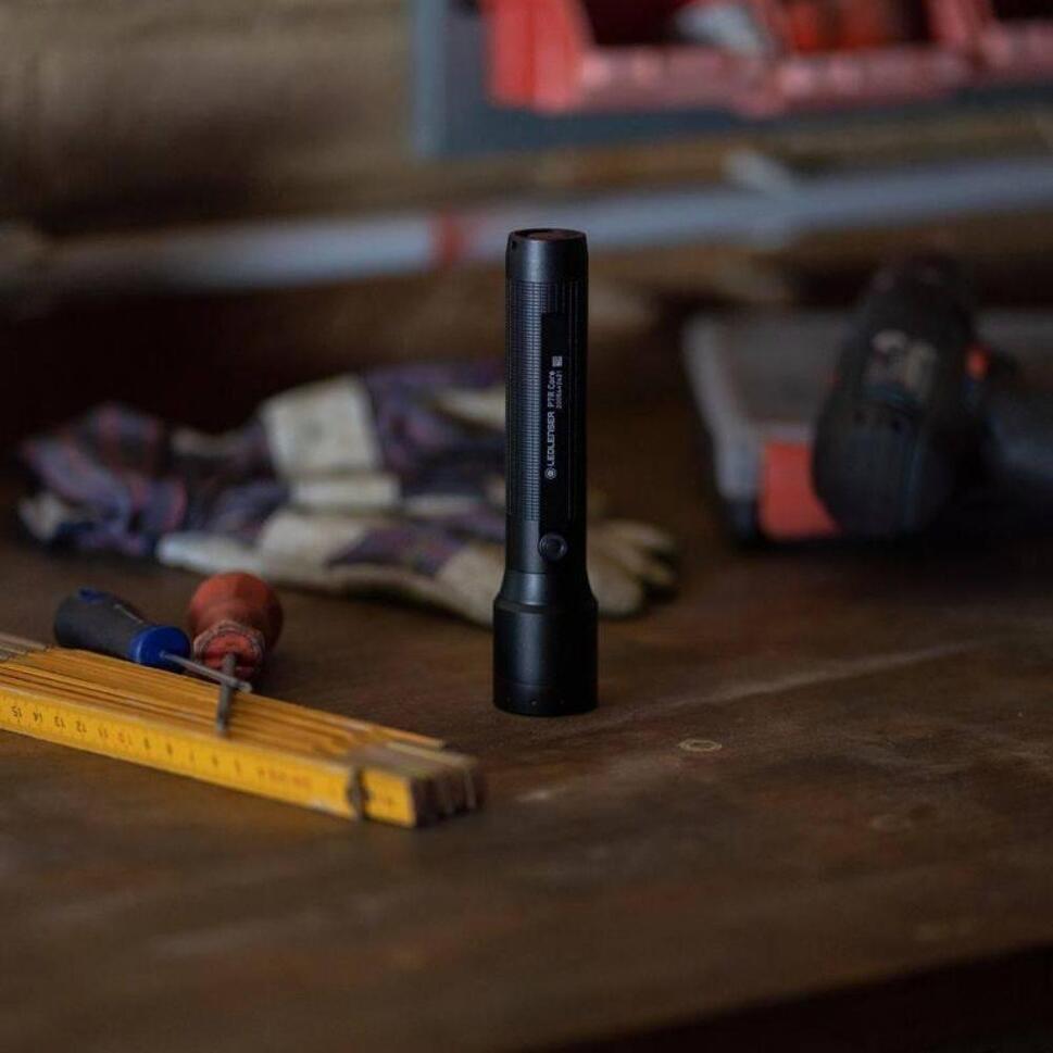 LEDLENSER P7R Core latarka LED podręczna ładowalna