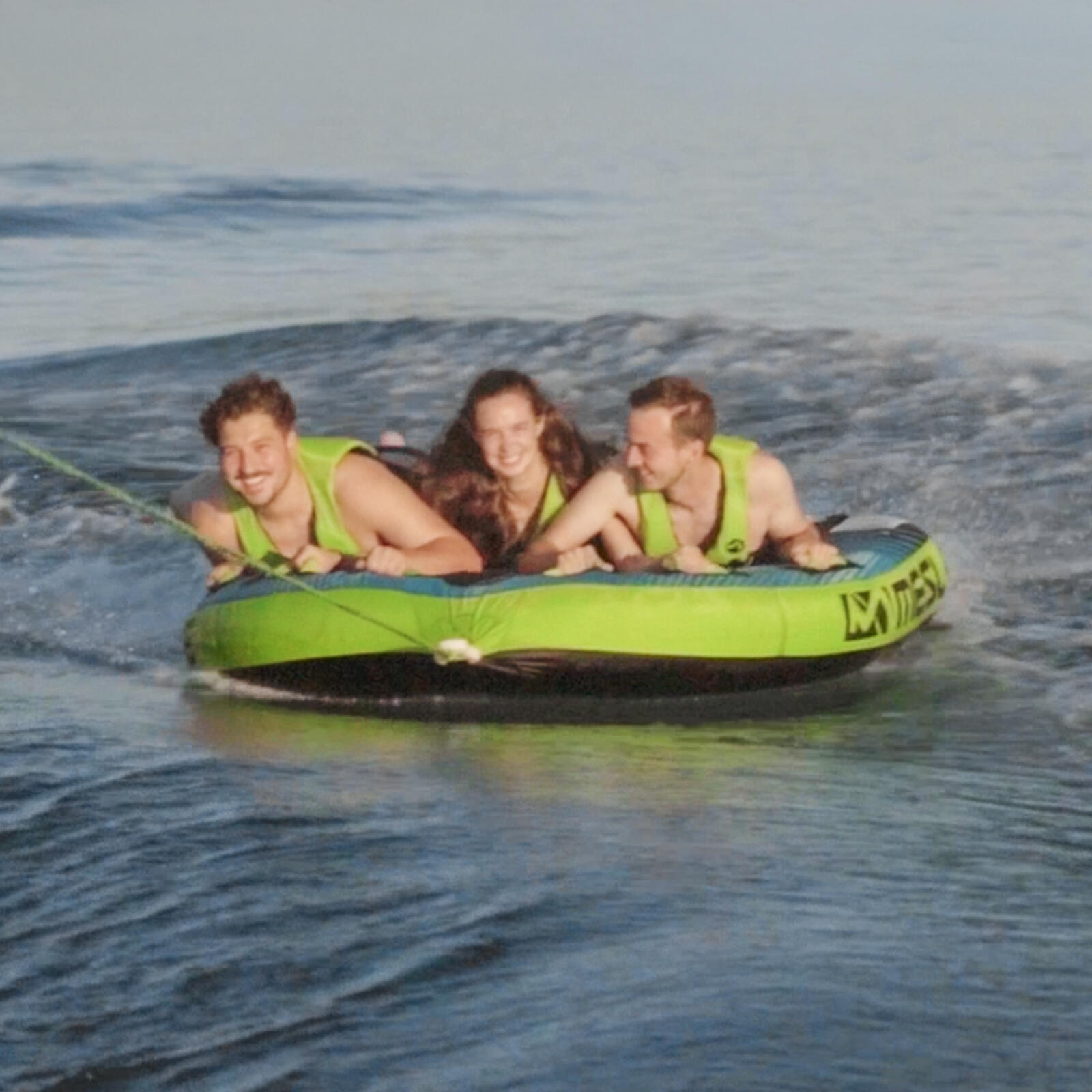 Funtube Vapor 3 Personen Wasserreifen Tube für Boot Wassersport 5/5