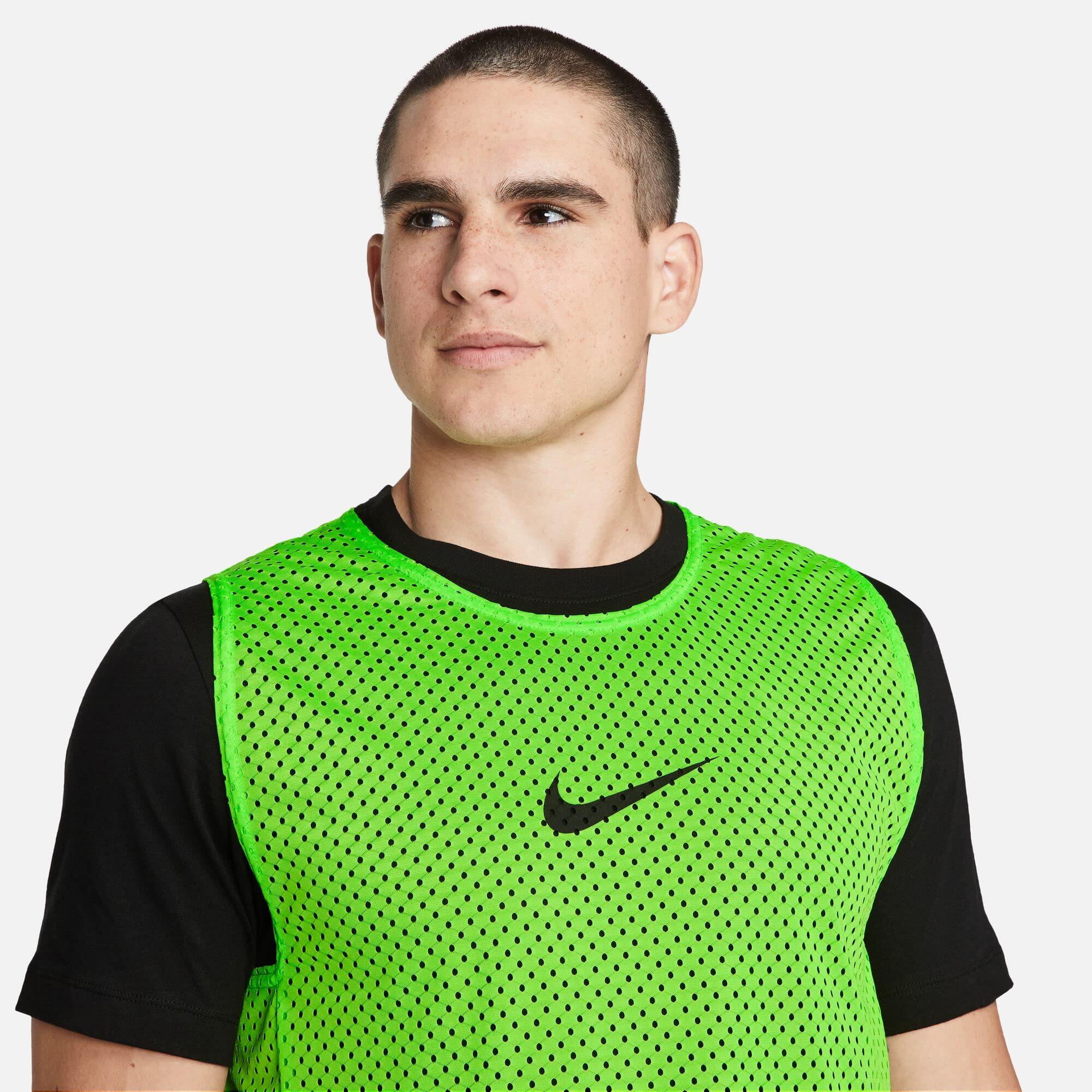 Nike T-Shirt Sin Mangas Unisex Action Verde - Cómoda y Elegante 5/7