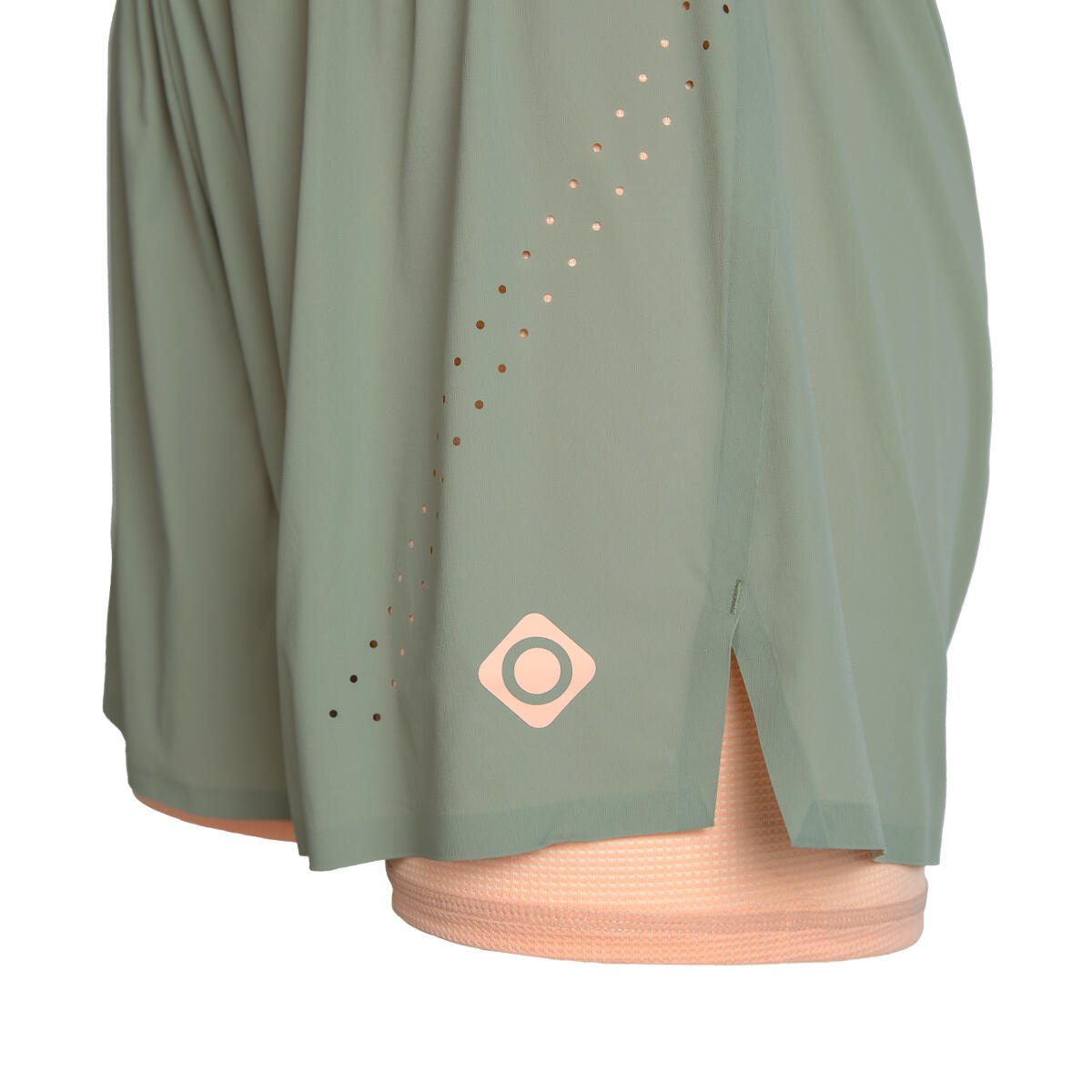 CAGLIARI Sportshorts, leicht, atmungsaktiv und schnell trocknend. 3/4