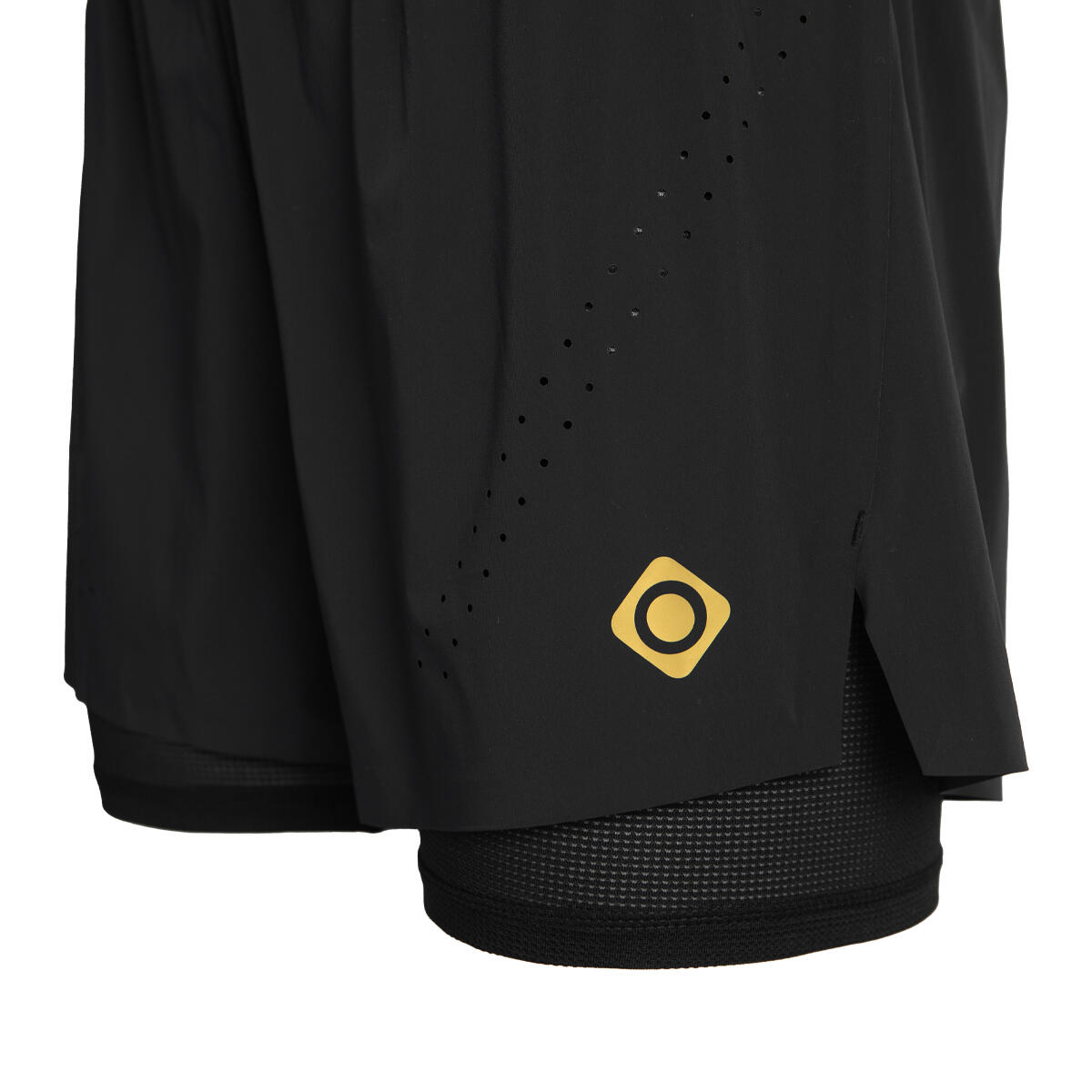 CAGLIARI sportshort, lichtgewicht, ademend en sneldrogend. 3/4