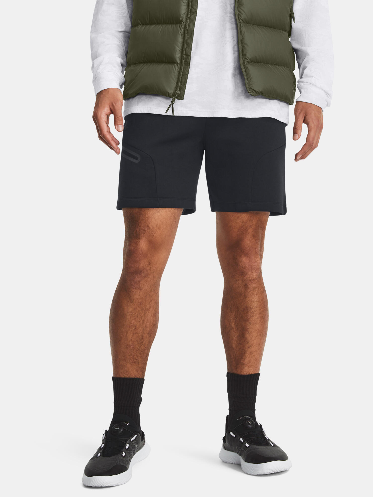 UNDER ARMOUR picture