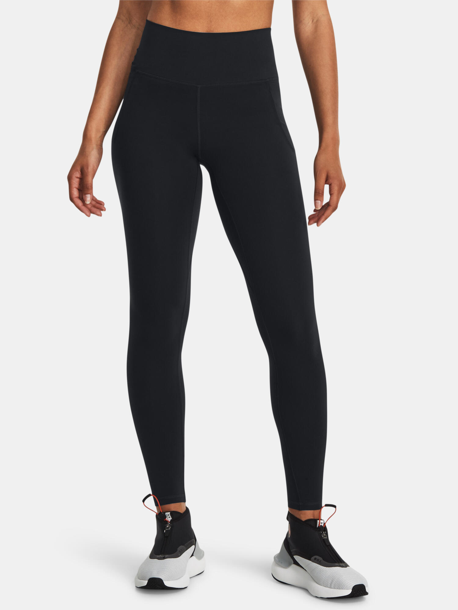 UNDER ARMOUR picture