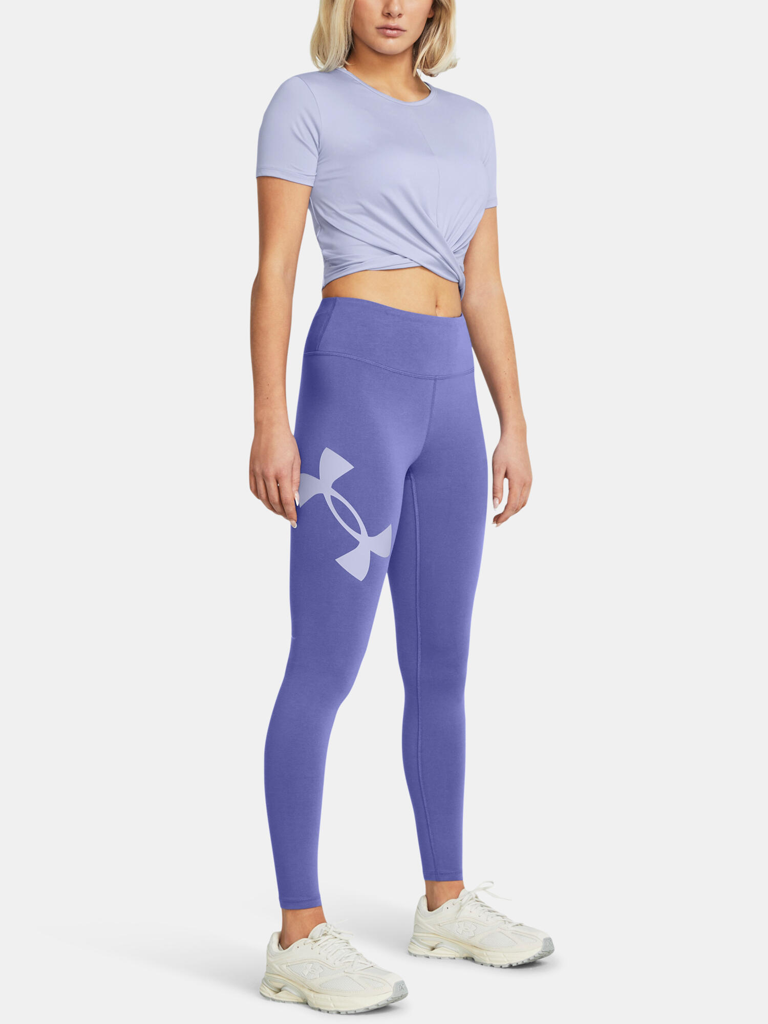 UNDER ARMOUR picture