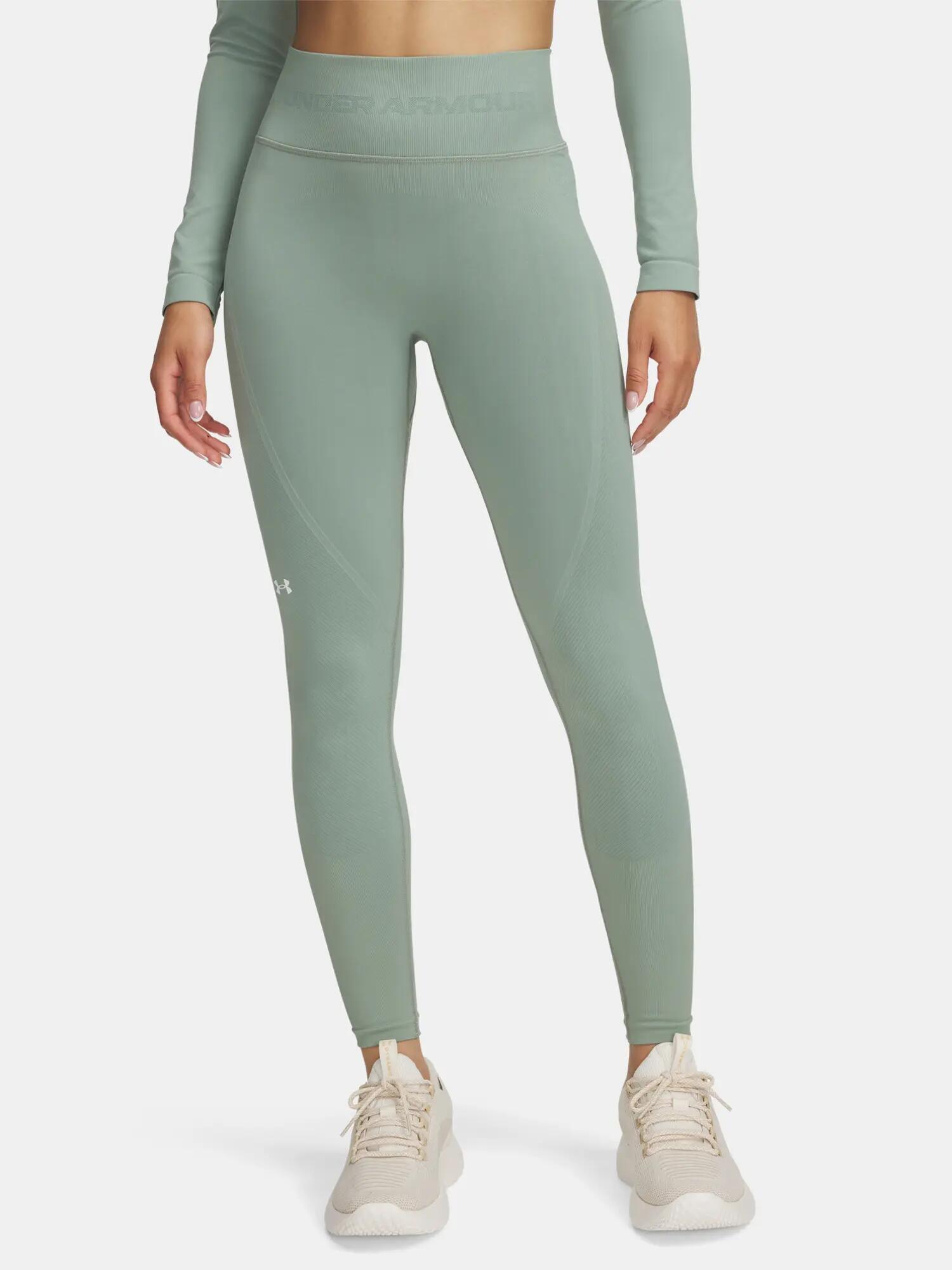 UNDER ARMOUR picture