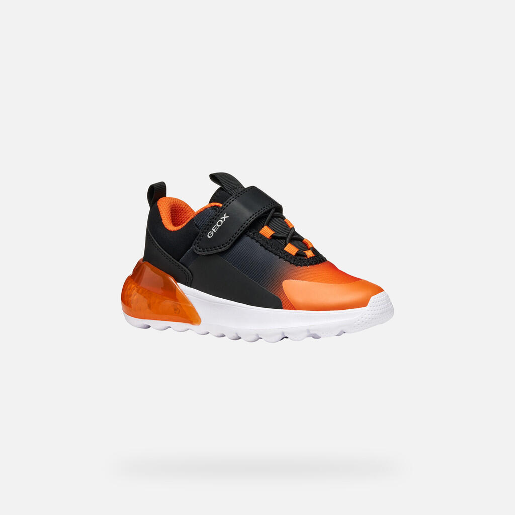 Baskets Garçon ACTIVART ILLUMINUS BOY Noir/Orange 4/7