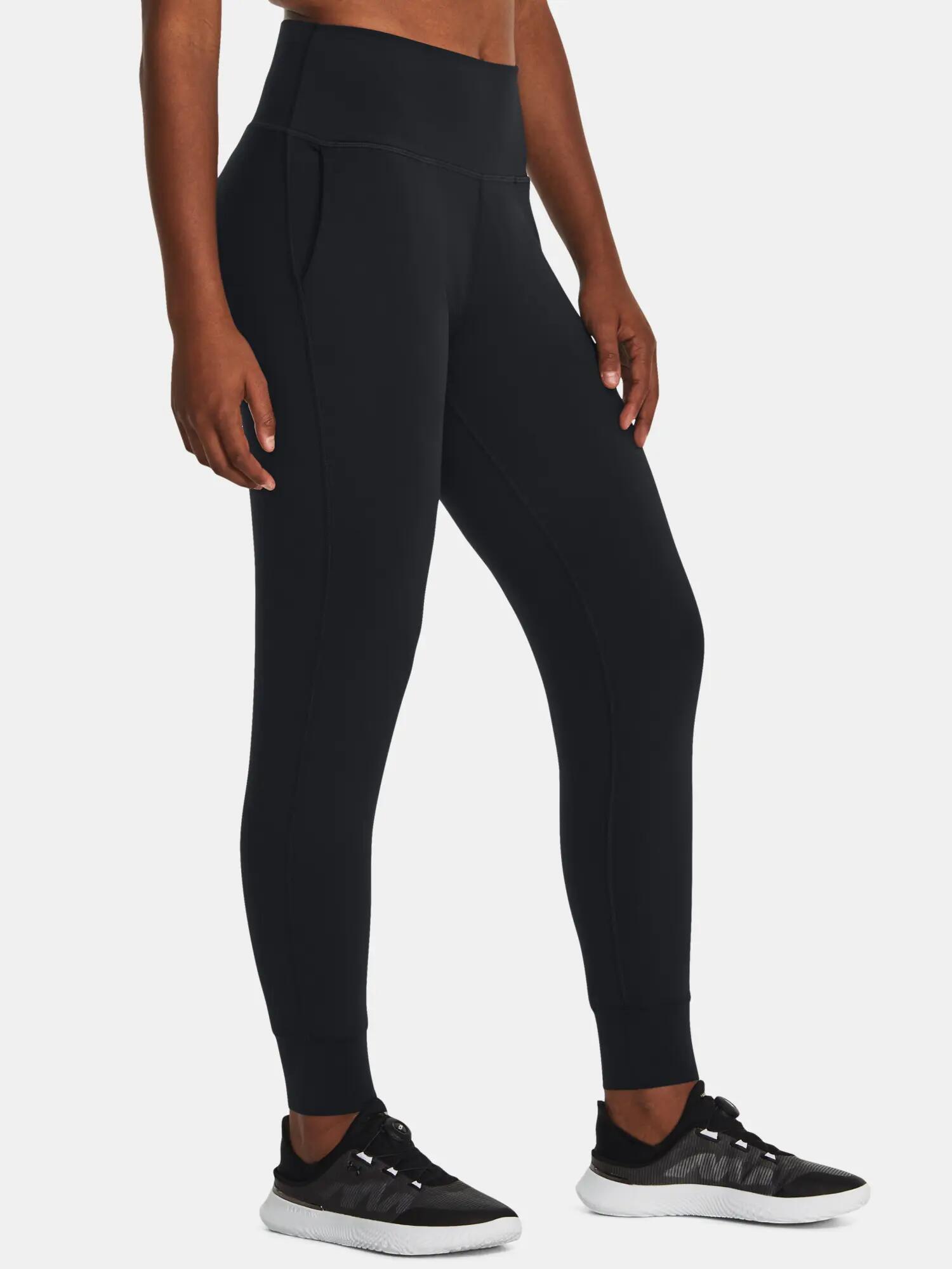 UNDER ARMOUR picture