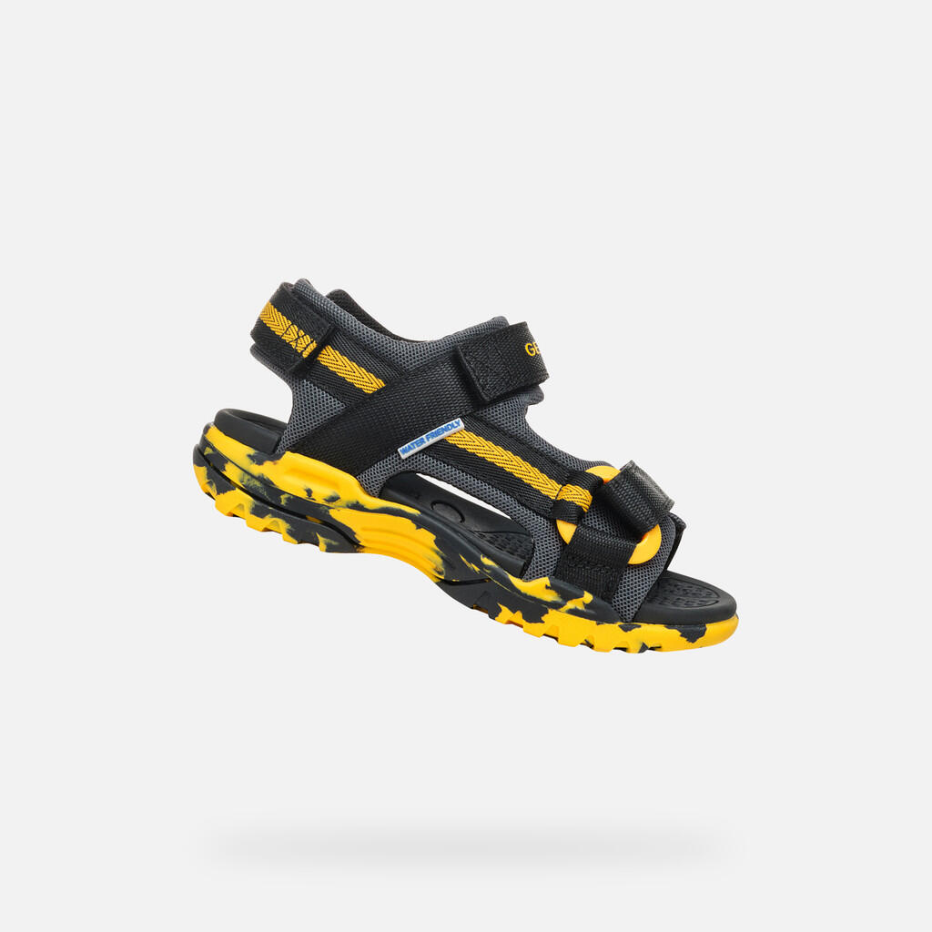 Sandały Geox Model J Borealis B Kolor Czarny