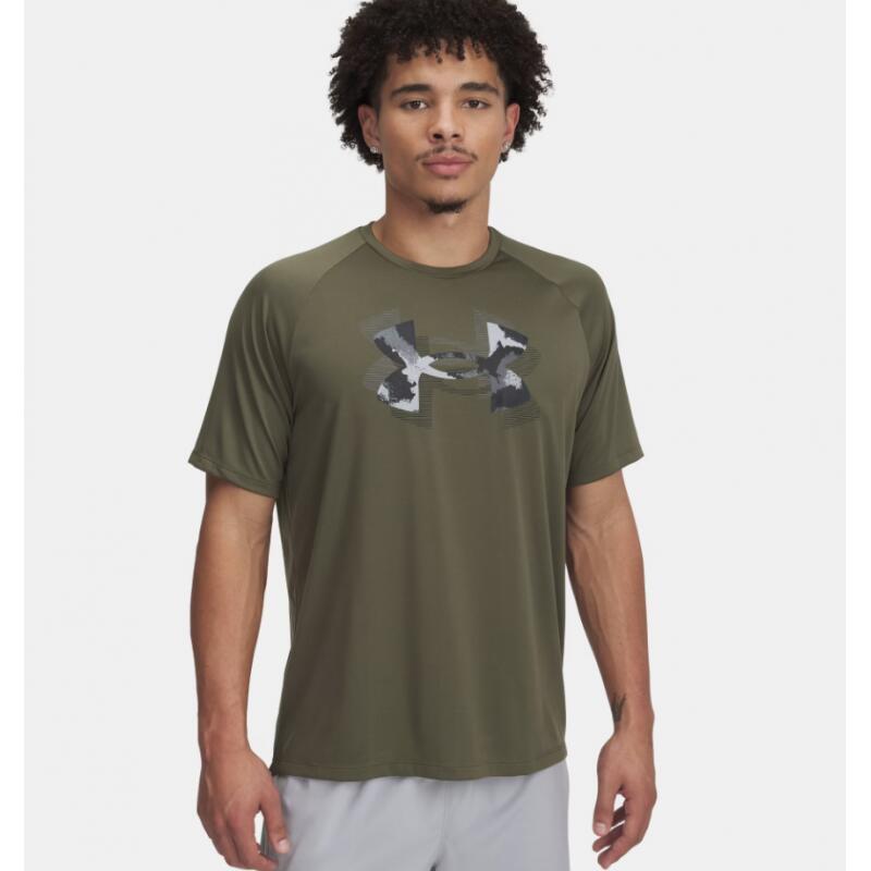 UNDER ARMOUR picture