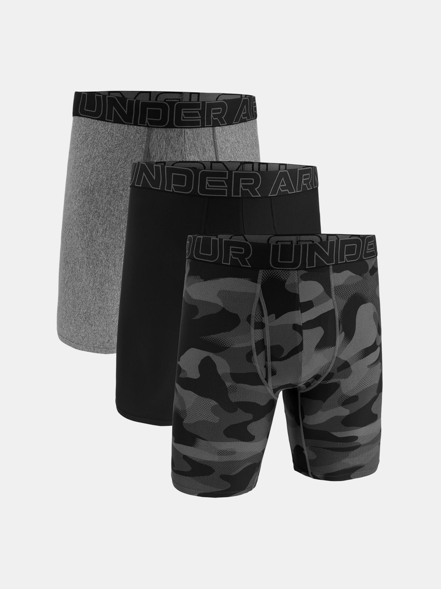 UNDER ARMOUR picture