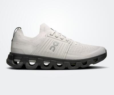 Schoenen om hard te lopen voor heren on cloudswift 4