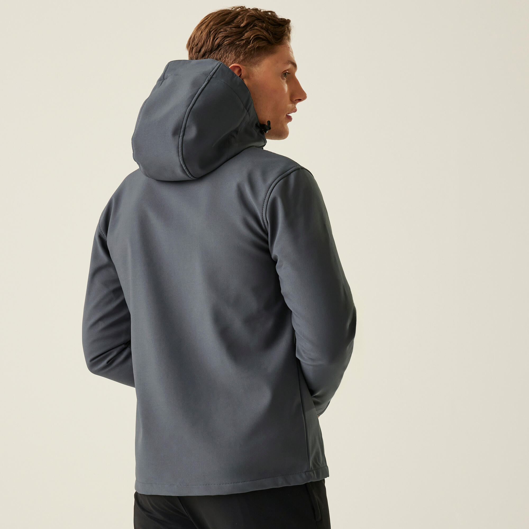Chaqueta hombre senderismo con capucha y bolsillos Regatta Venturer 2/5