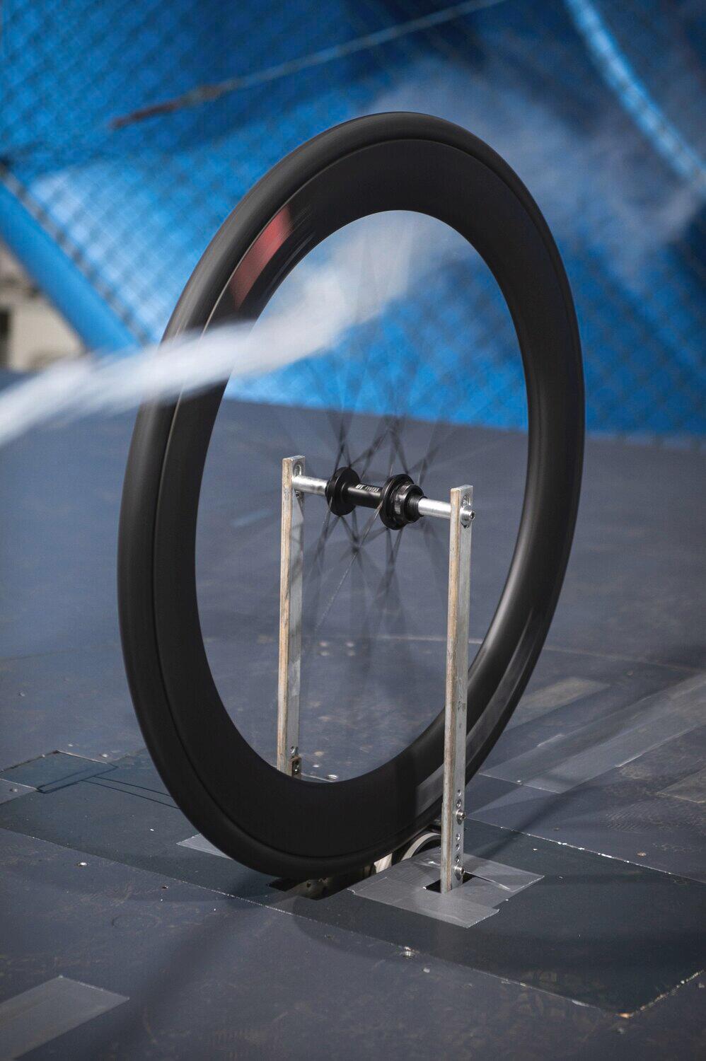 A 1800 SPLINE wheel 700C CL 30 100/12 WTS 5/5