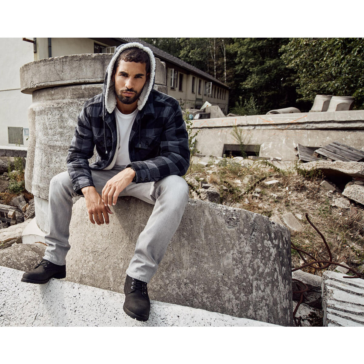 Brandit Lumber Jacket Hooded Herren, mit Kapuze (Black/Grey) Größe L 3/3