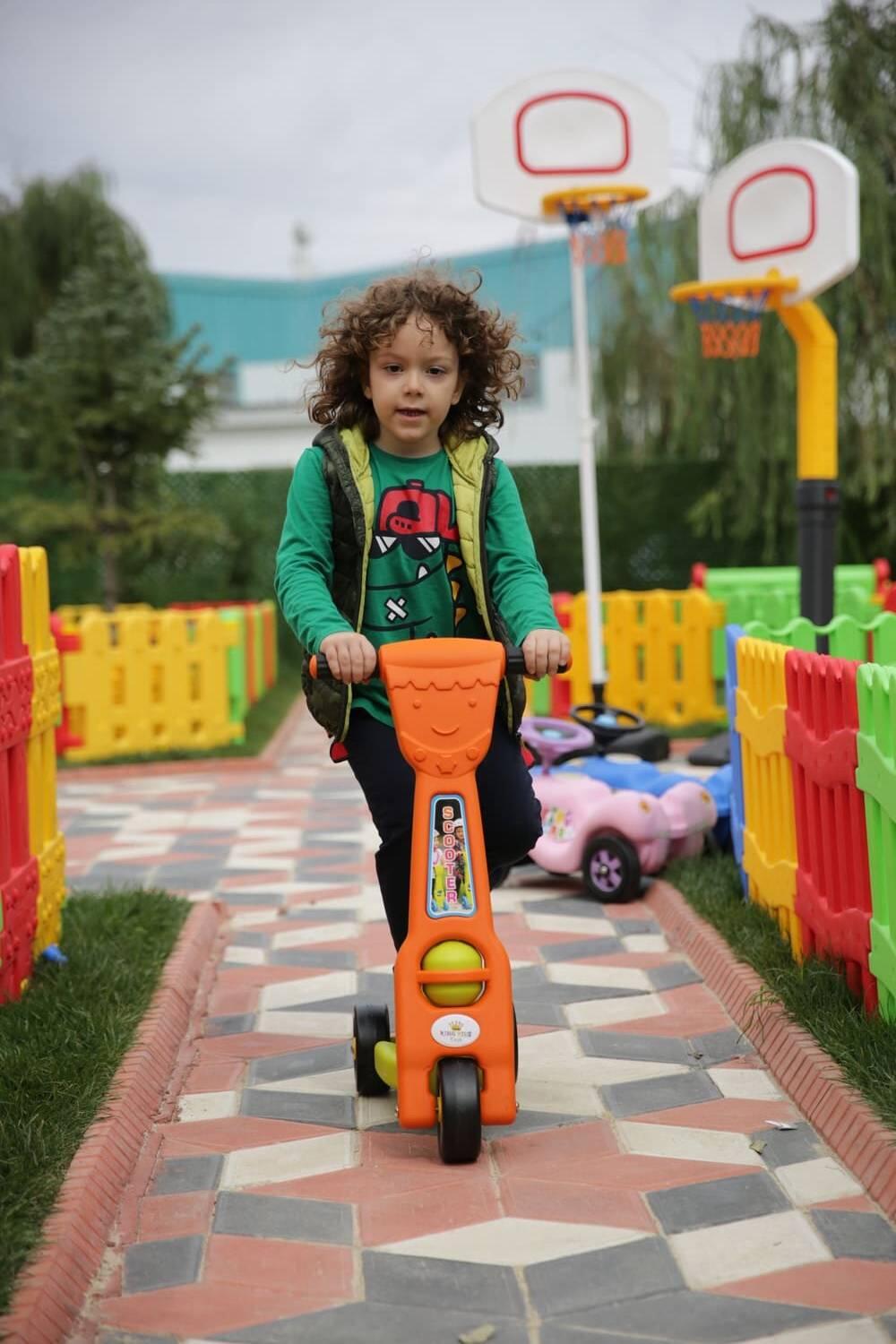 Kinder Outdoor Step 3 Wielen King Oranje 5/6
