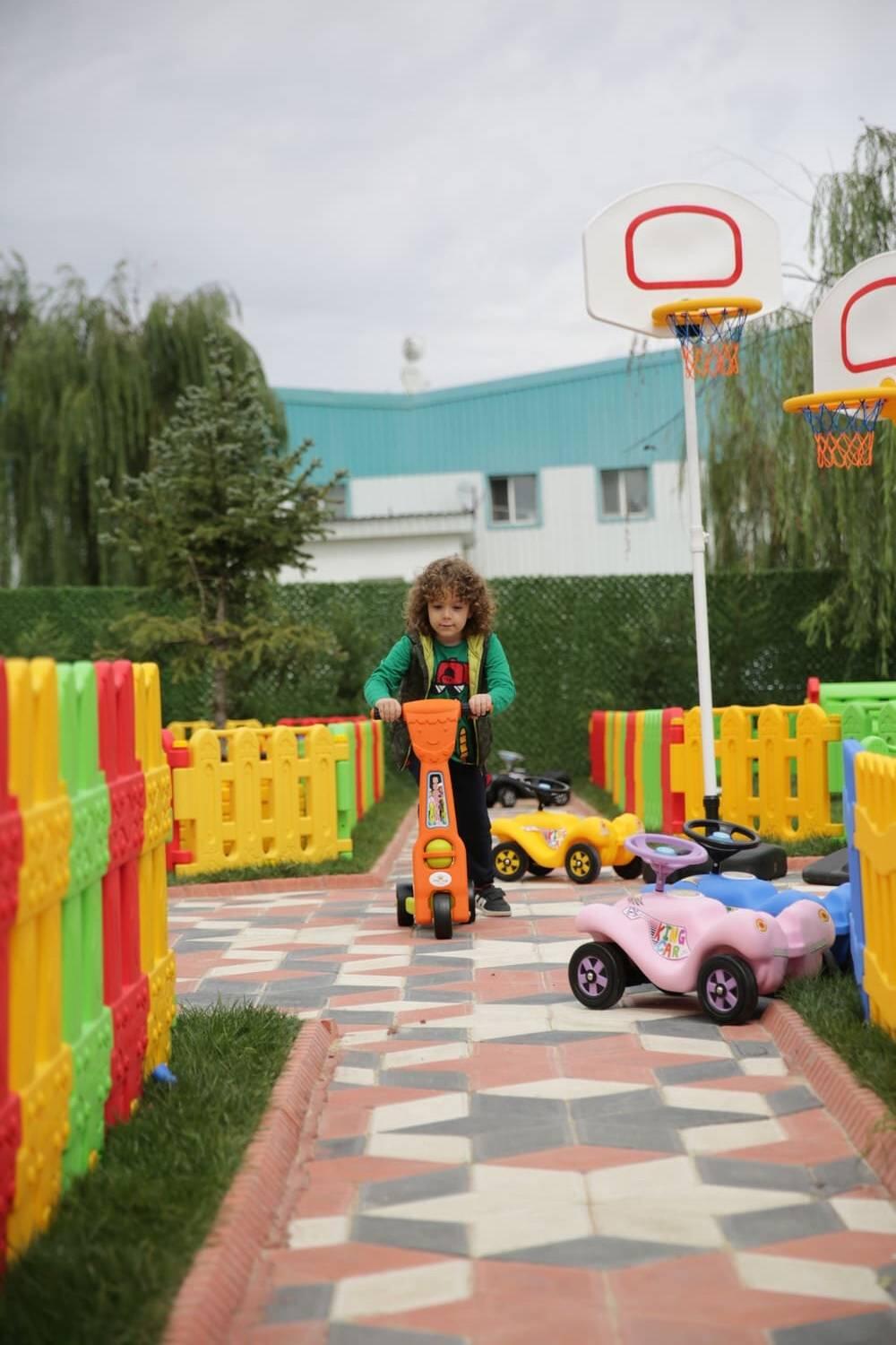 Kinder Outdoor Step 3 Wielen King Oranje 4/6