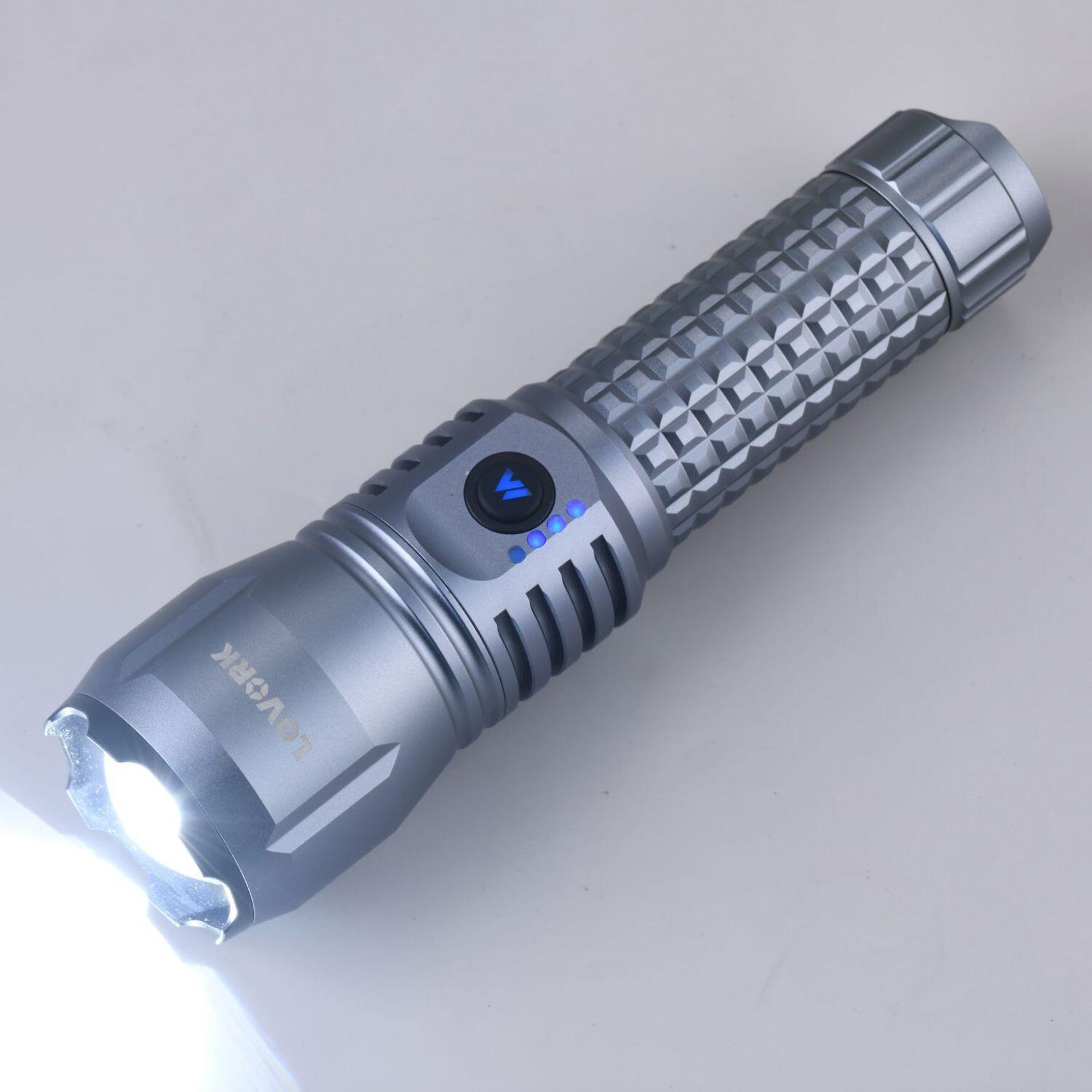 Torche rechargeable - Fonction Powerbank et Mode SOS 3/5
