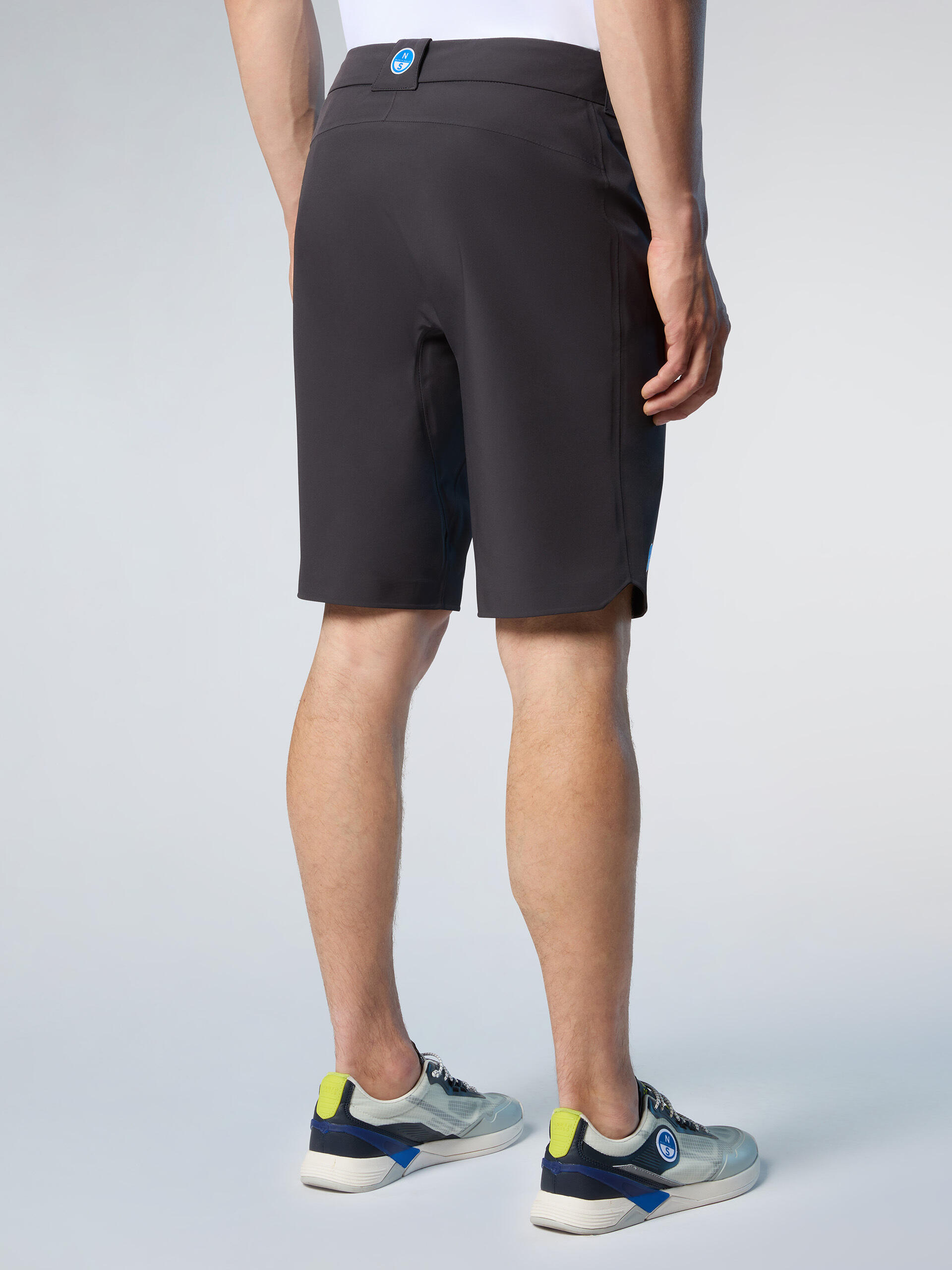 Short imperméable GP pour homme 2/3