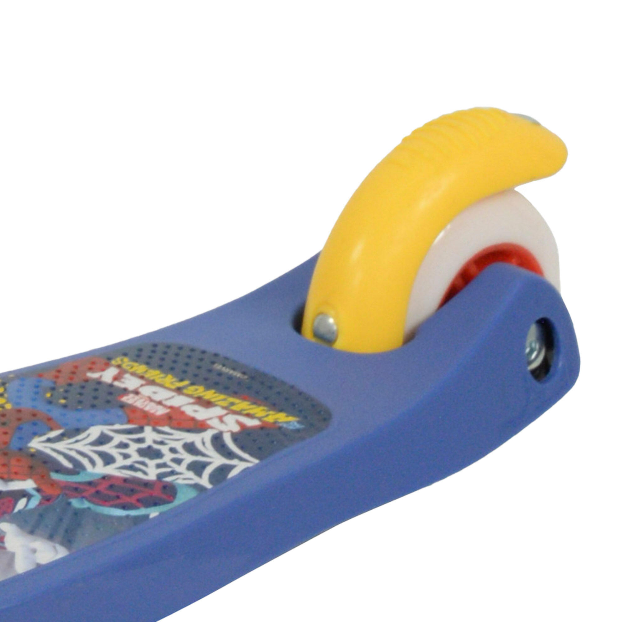 Monopattino Spidey a 3 ruote, 55x23x68 cm, max 20 kg, dai 3 anni in su, con luci 5/7