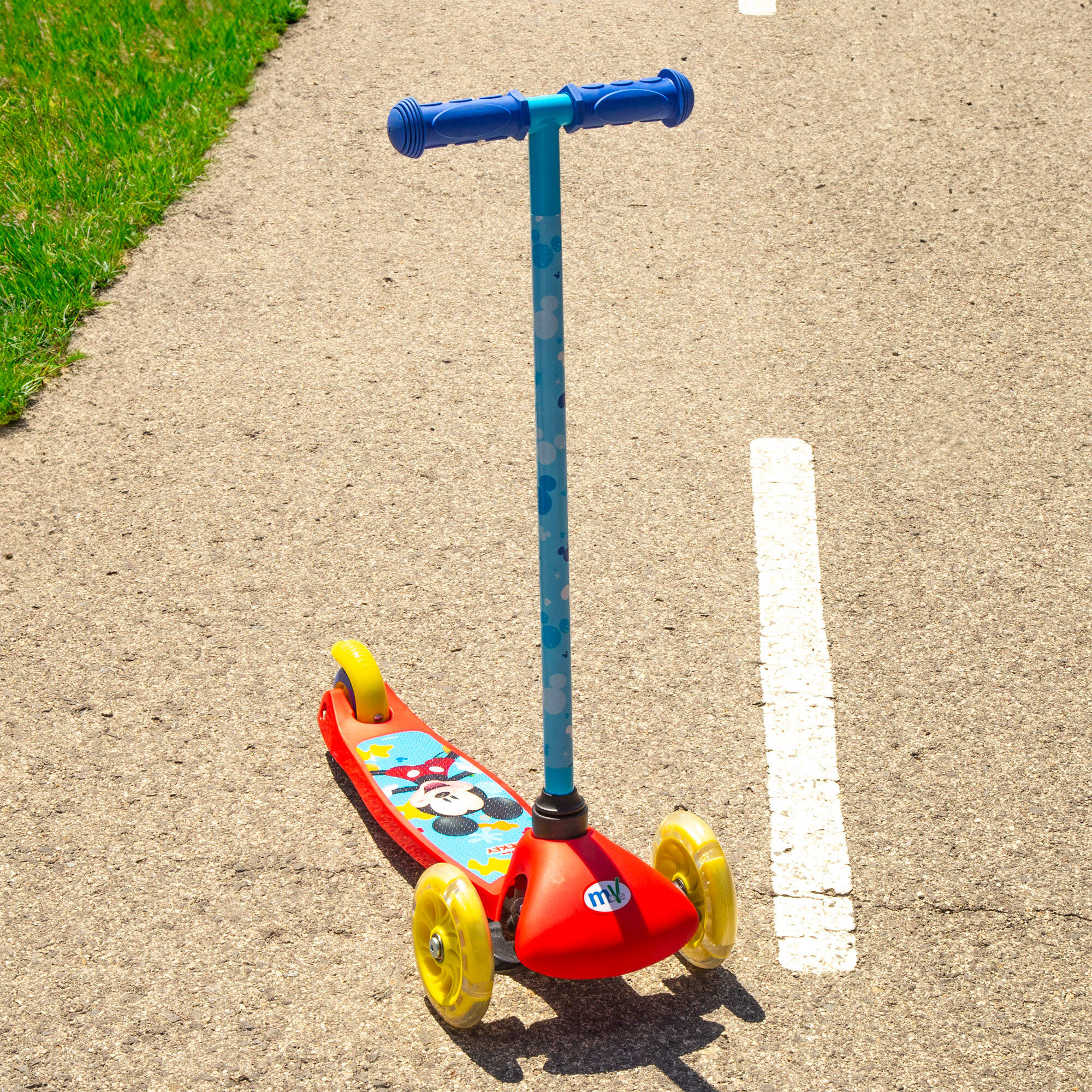 Patinete Mickey Mouse de 3 rodas 55x23x68 cm máx. 20 kg com luzes e freios 2/7