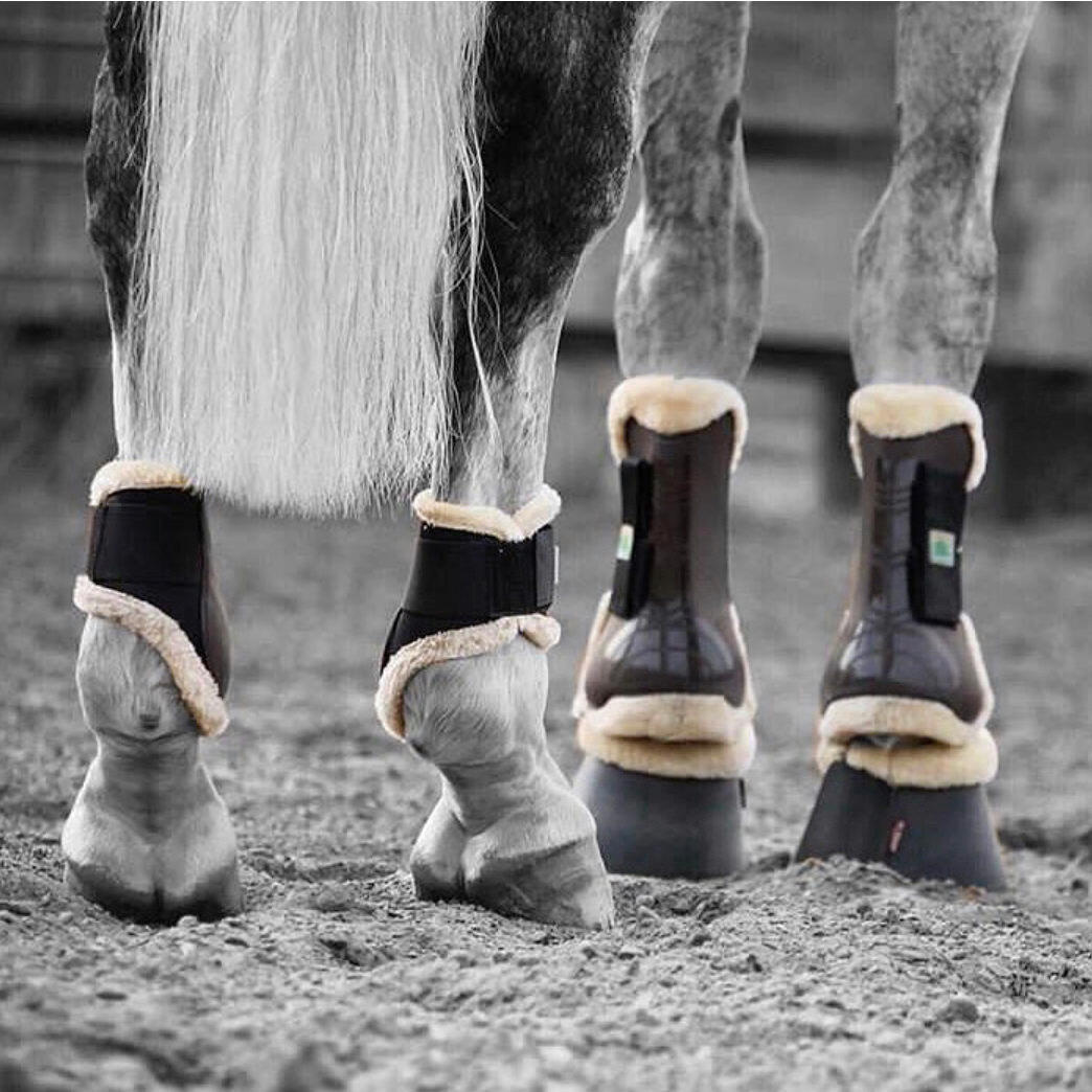 Protège-boulets pour cheval synthétique bord en fausse fourrure USG 2/2