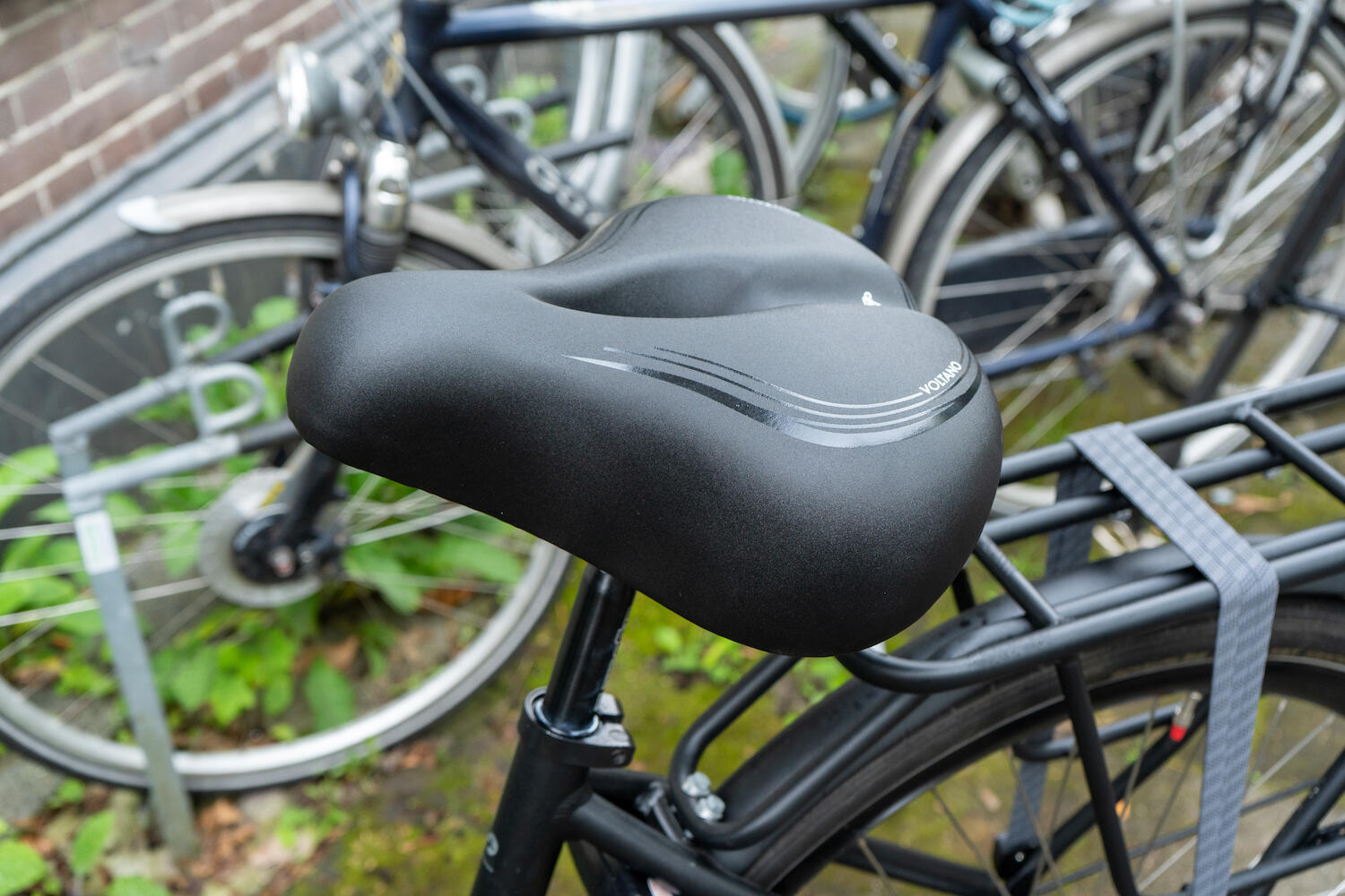 Voltano XXXL Fietszadel - Medicus - Zwart - Uitsparing 2/7