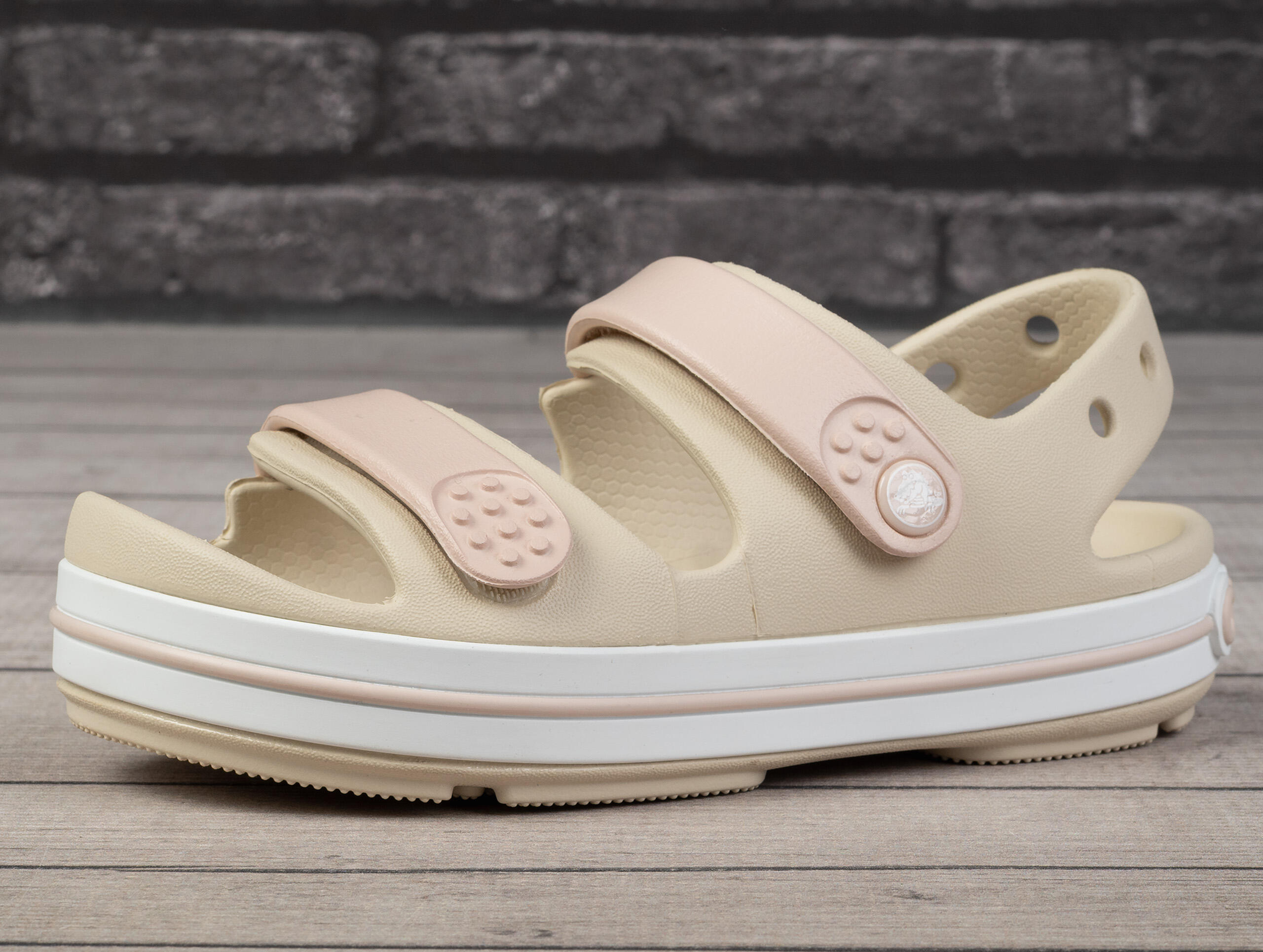 Sandały dziewczęce sportowe Crocs CROCBAND CRUISER SANDAL 3/7